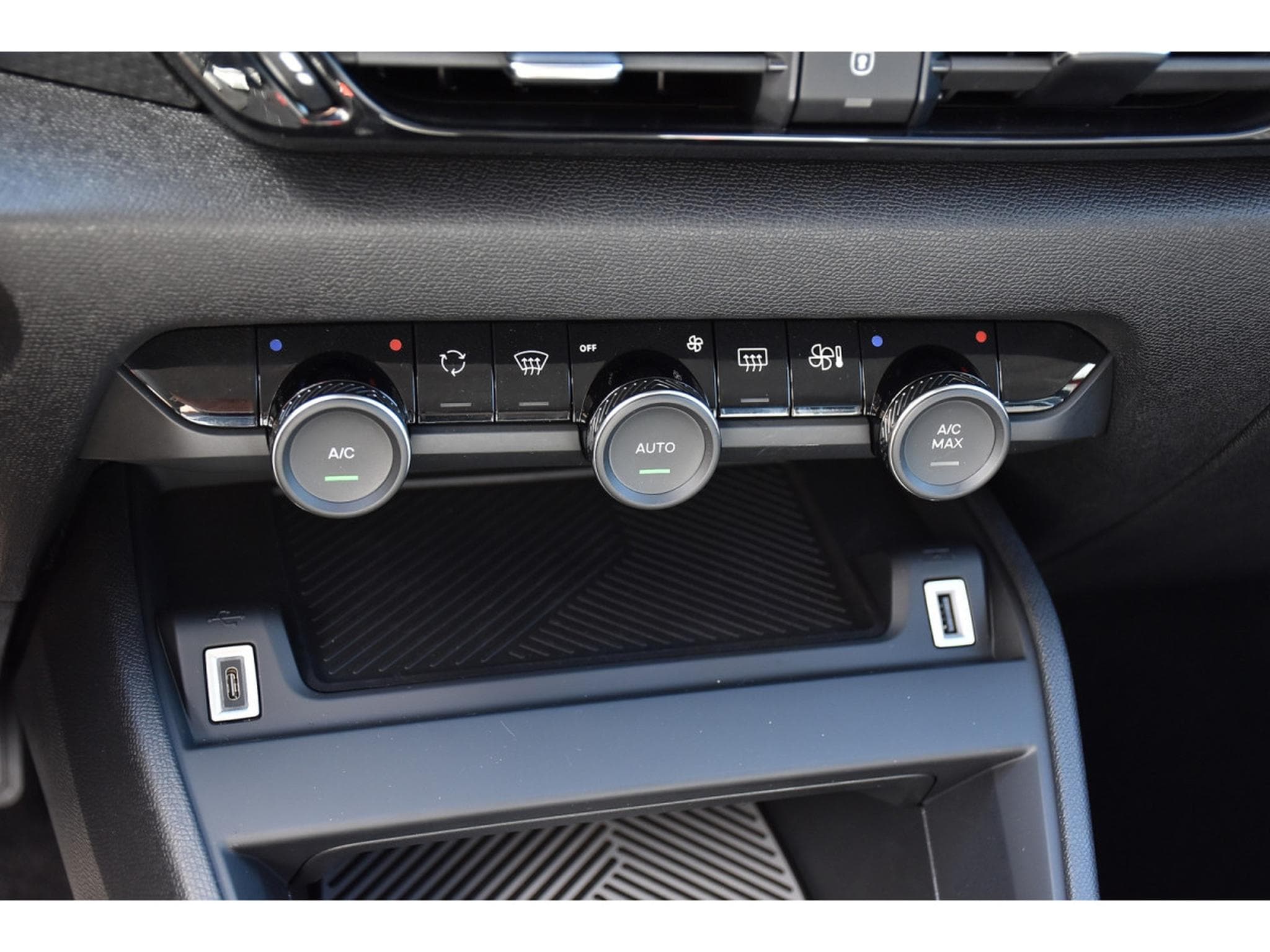 Citroën C4 1.2 MHEV MAX e-DCS6 LANE SIDE CAM 1° MAIN (2025) - Foto 19