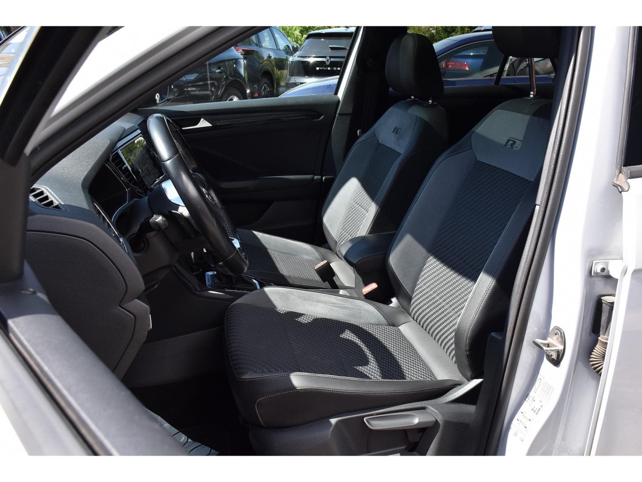 VW T-Roc 2.0 TDI 4Motion R-Line DSG PANO LANE SIDE ATT RMQ 1° MAIN (2019) - Foto 6