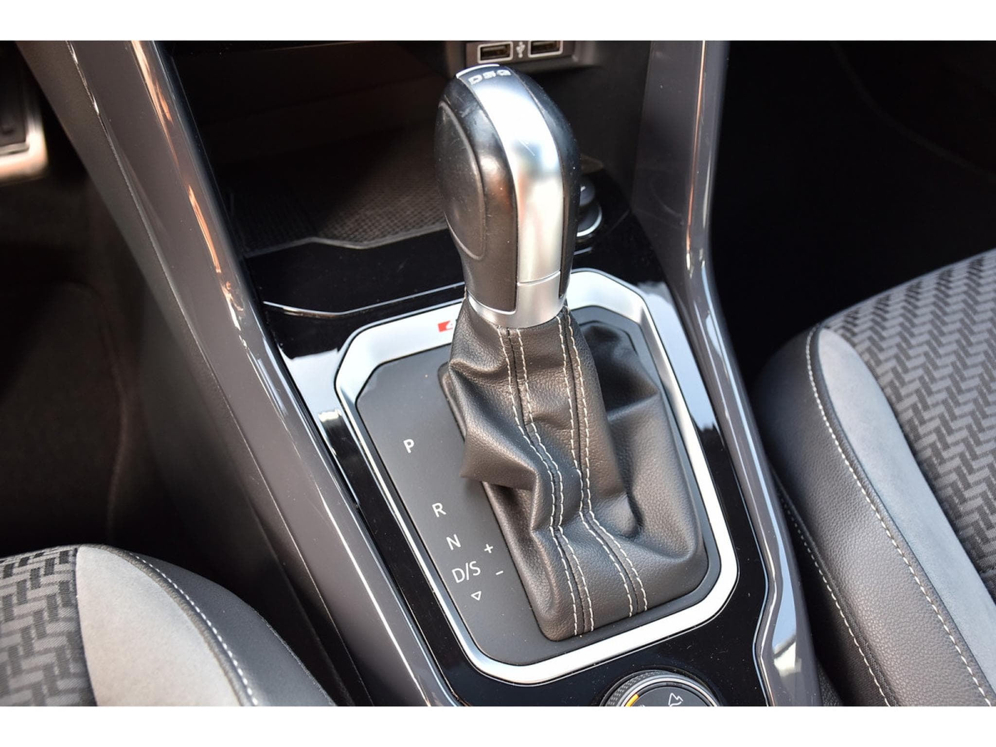 VW T-Roc 2.0 TDI 4Motion R-Line DSG PANO LANE SIDE ATT RMQ 1° MAIN (2019) - Foto 23