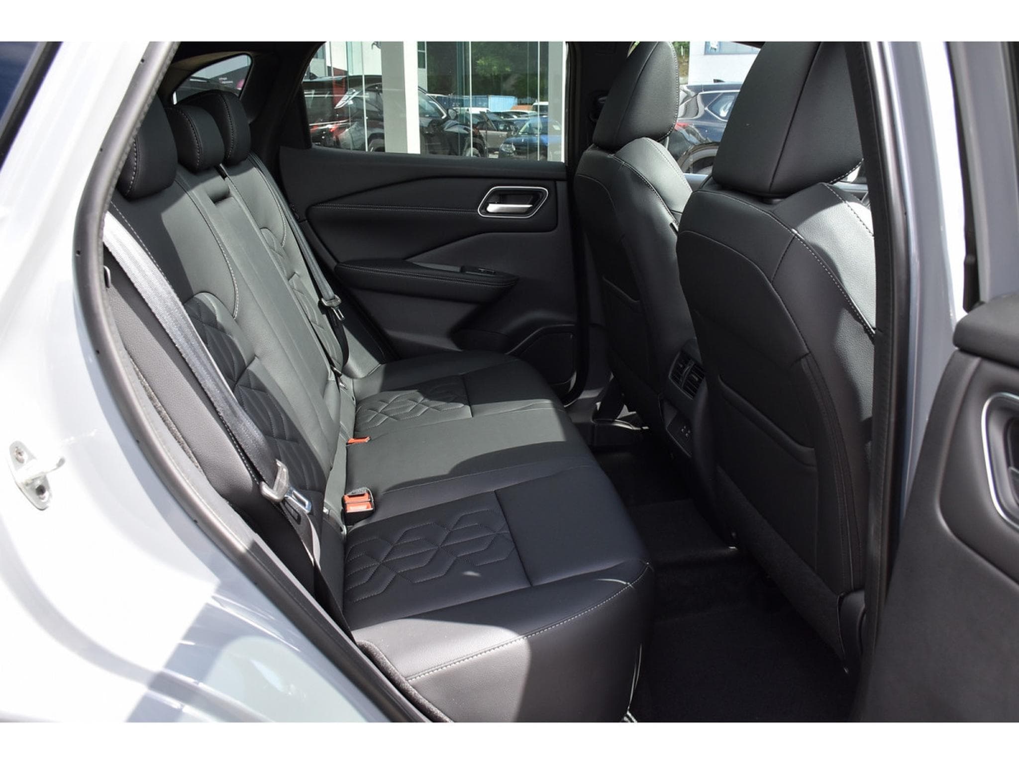 Nissan Qashqai 1.3 DIG-T MHEV Tekna Xtronic CUIR MEMO BOSE PANO NEUF (2025) - Foto 8