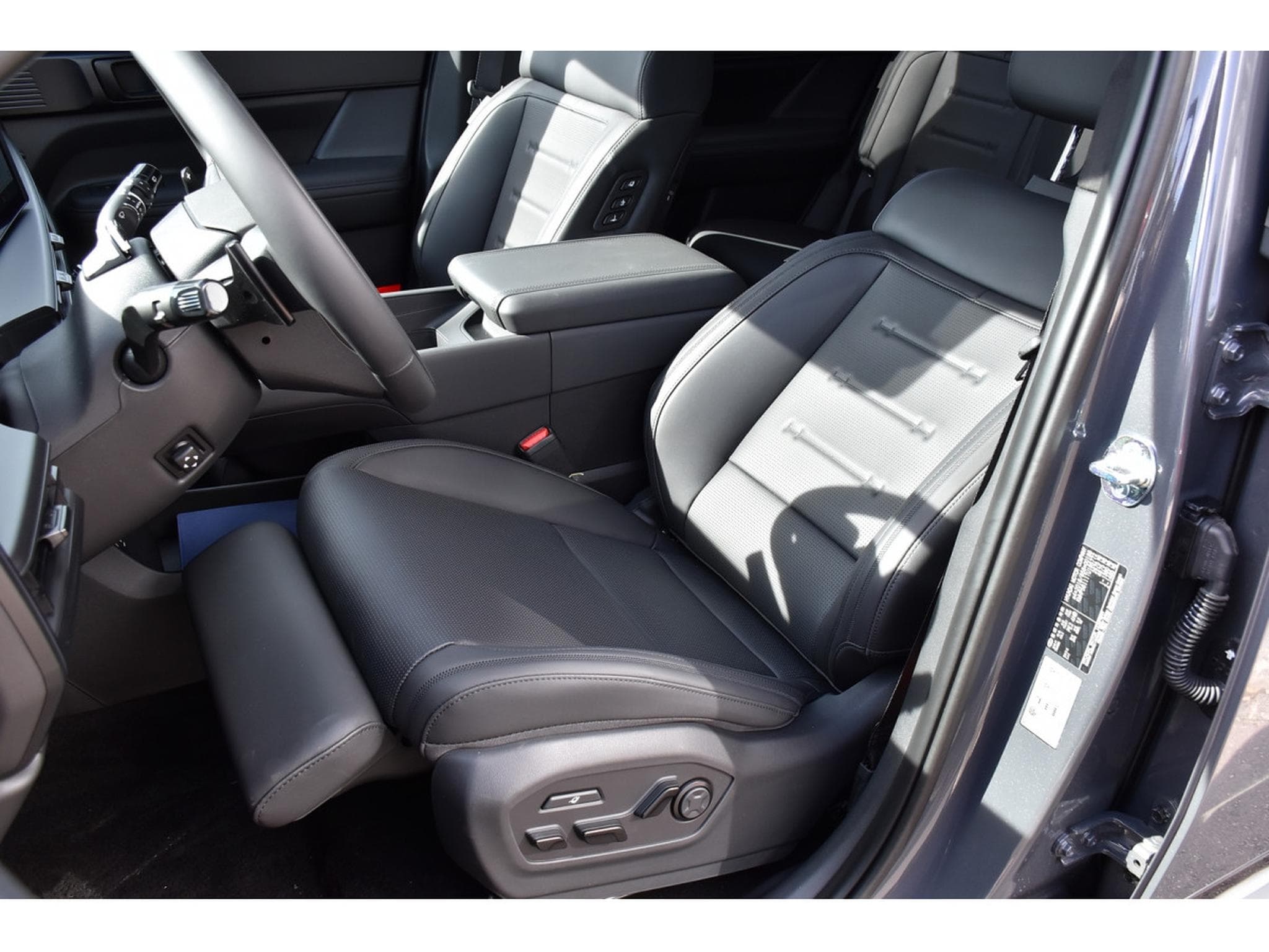 Hyundai Santa Fe 1.6 T-GDI HEV Calligraphy 7 PL. PANO MEMO BOSE HUD NEUF (2026) - Foto 7