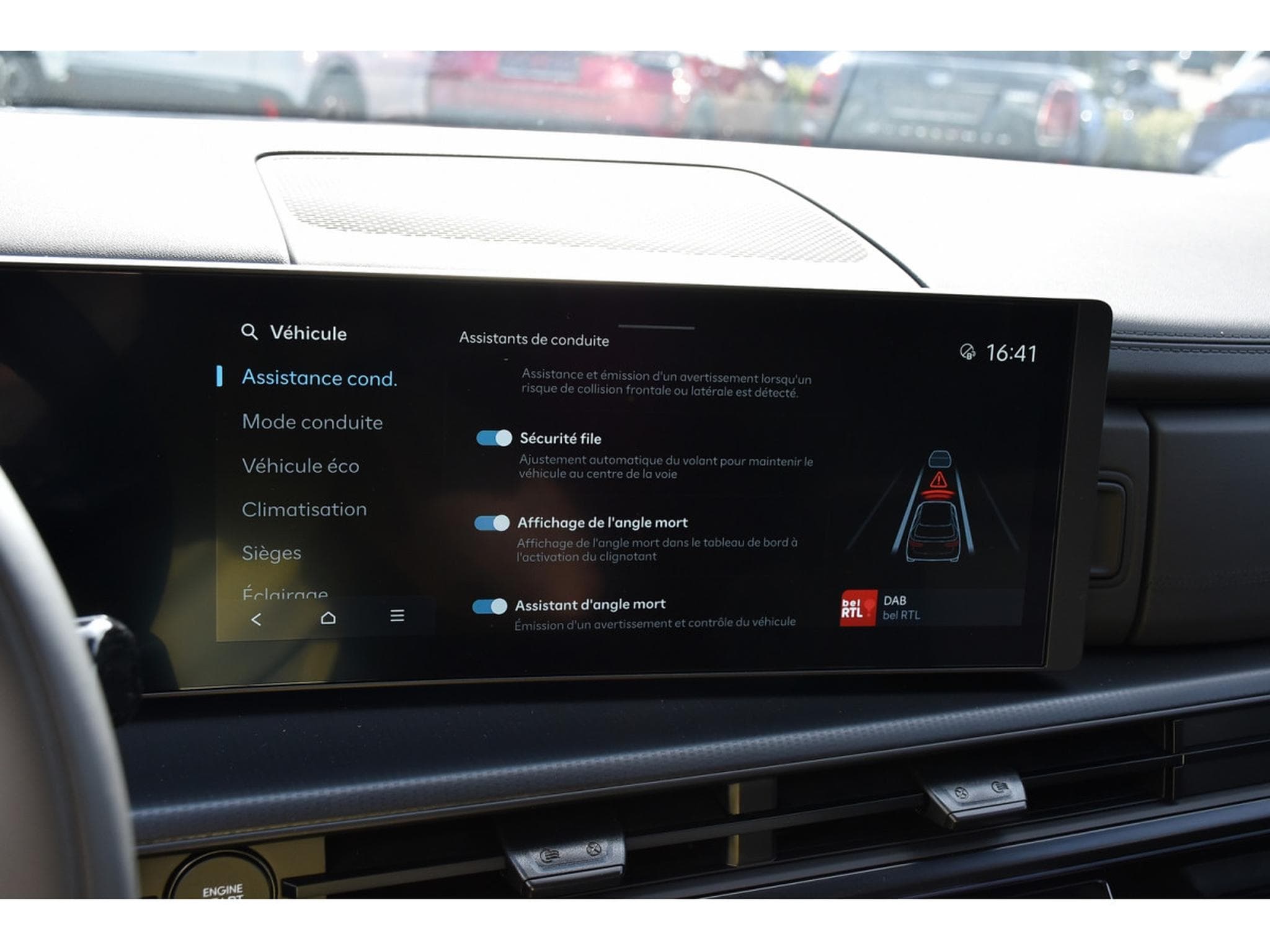 Hyundai Santa Fe 1.6 T-GDI HEV Calligraphy 7 PL. PANO MEMO BOSE HUD NEUF (2026) - Foto 14