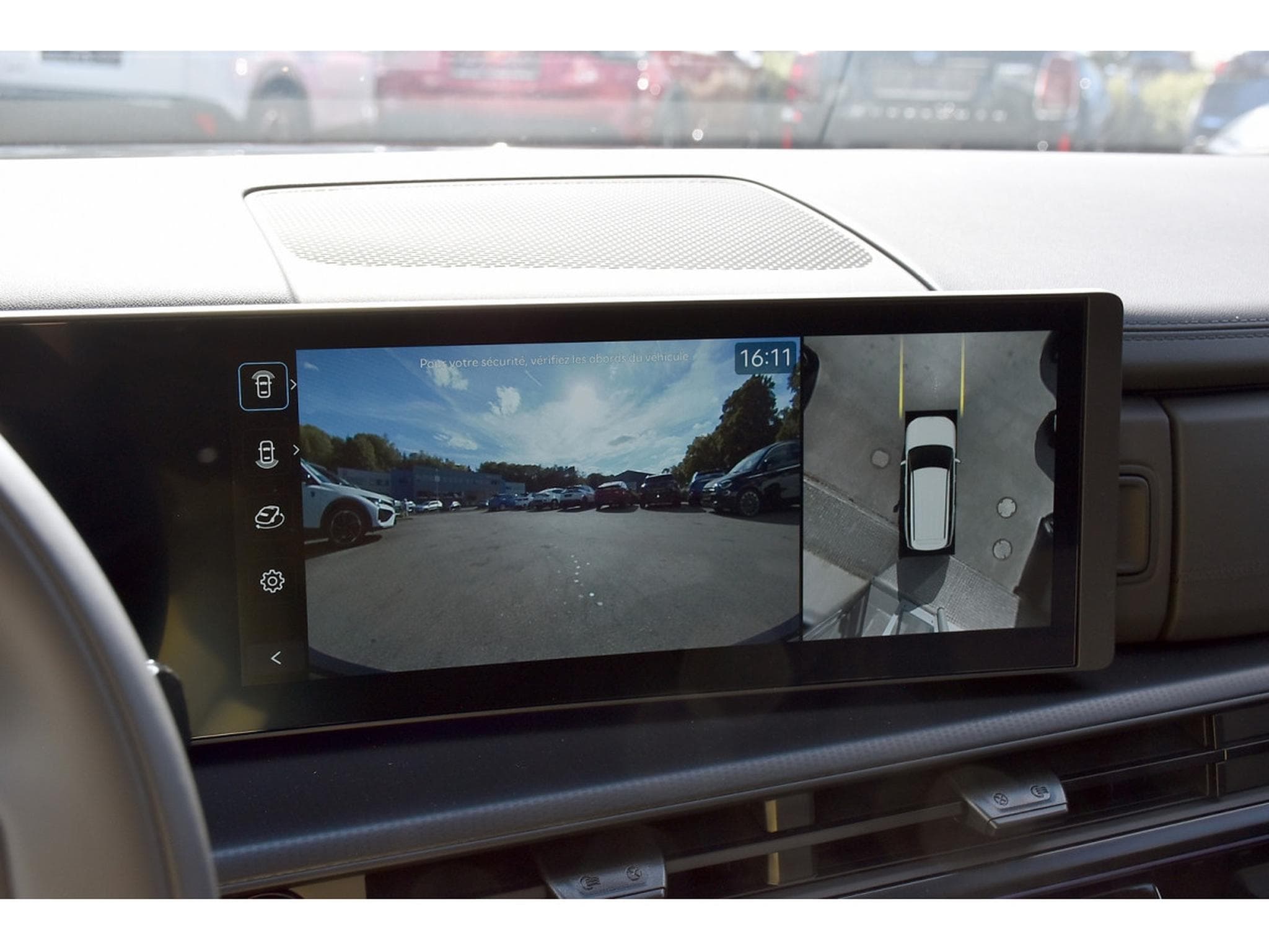Hyundai Santa Fe 1.6 T-GDI HEV Calligraphy 7 PL. PANO MEMO BOSE HUD NEUF (2026) - Foto 18