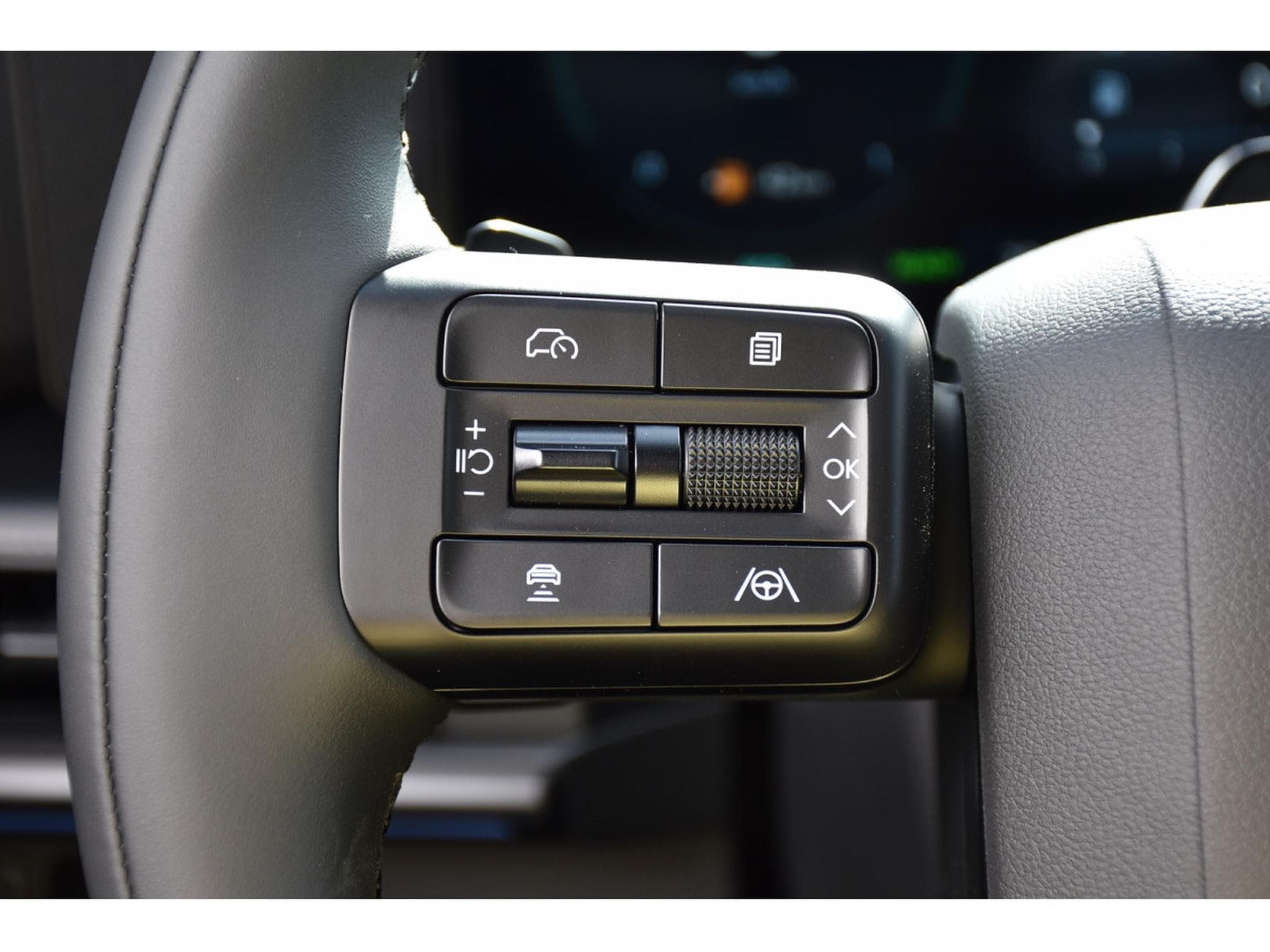 Hyundai Santa Fe 1.6 T-GDI HEV Calligraphy 7 PL. PANO MEMO BOSE HUD NEUF (2026) - Foto 23
