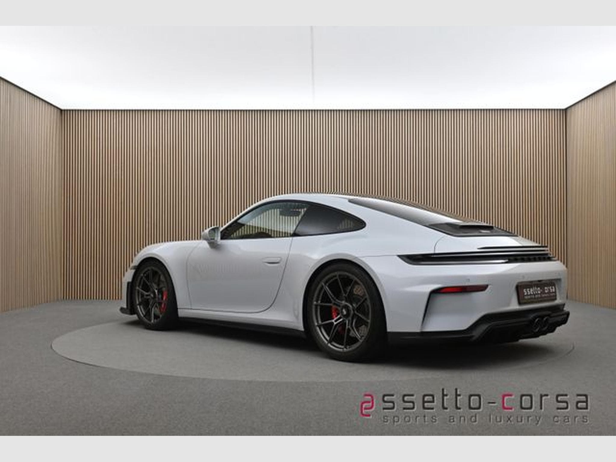 Porsche 911 992.2 GT3 Touring*2+2*PPF*Lift*BOSE*90l*LED*Carb (2025) - Photo 2