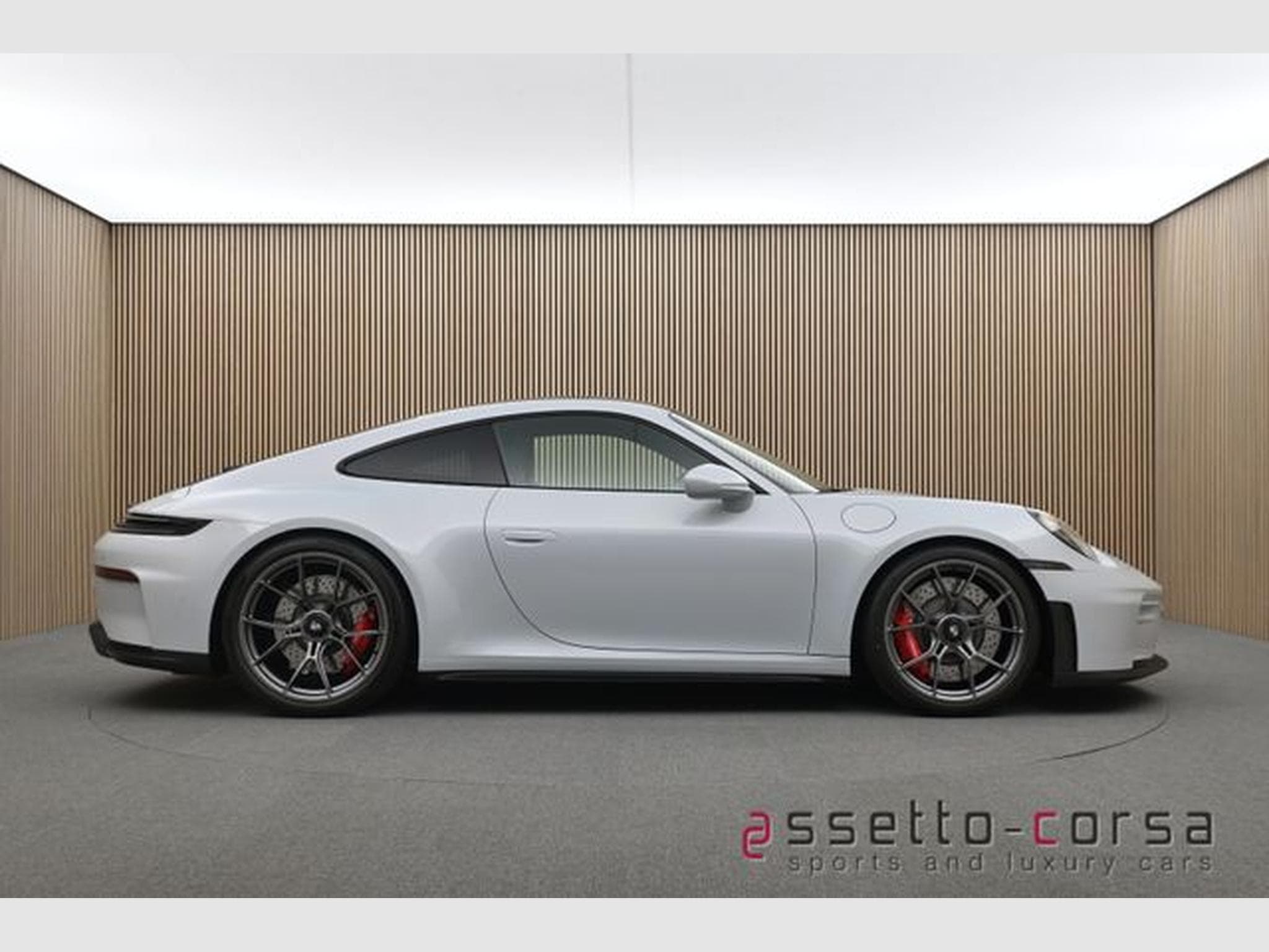 Porsche 911 992.2 GT3 Touring*2+2*PPF*Lift*BOSE*90l*LED*Carb (2025) - Photo 5