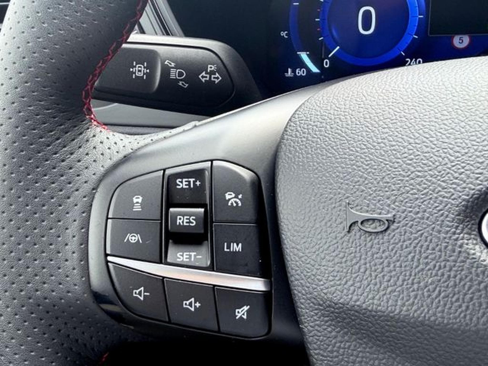 Ford Kuga Kuga 2.5 Hybrid ST-Line X /LED/ACC/HUD/B&amp;O/AHK/ (2020) - Photo 17