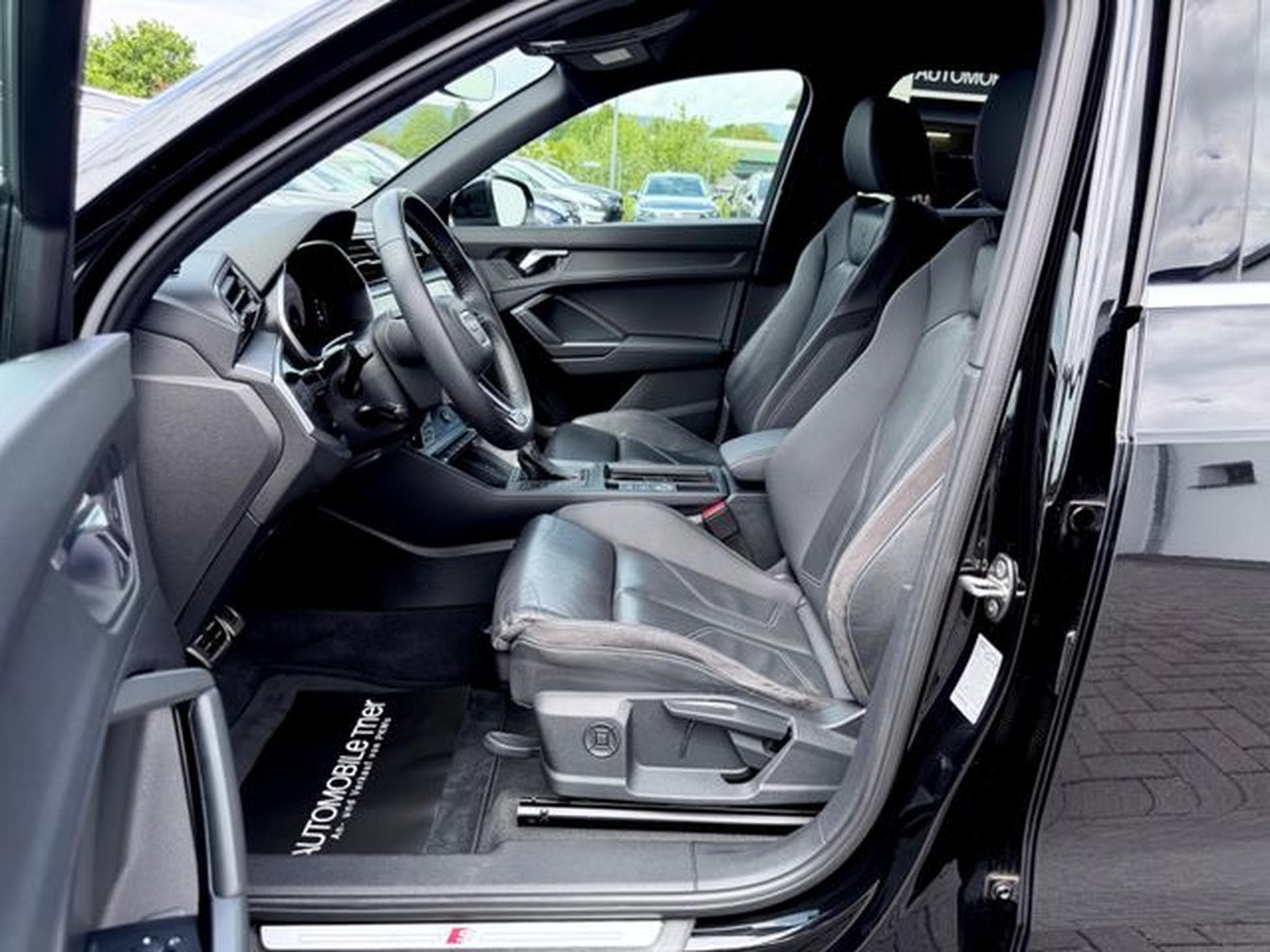Audi Q3 Q3 40 TDI quattro S line Sport Plus Paket (2019) - Photo 9