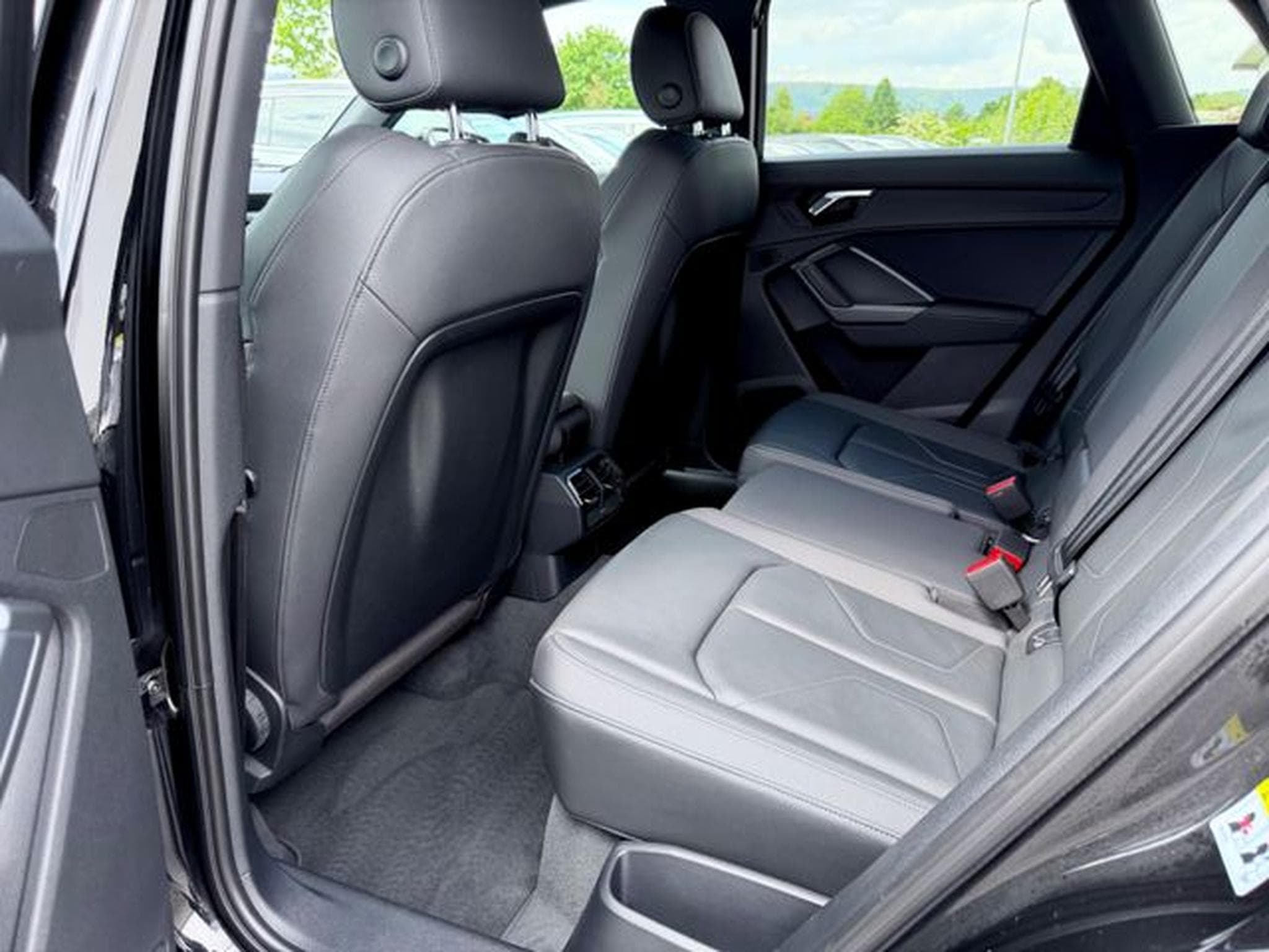 Audi Q3 Q3 40 TDI quattro S line Sport Plus Paket (2019) - Photo 14