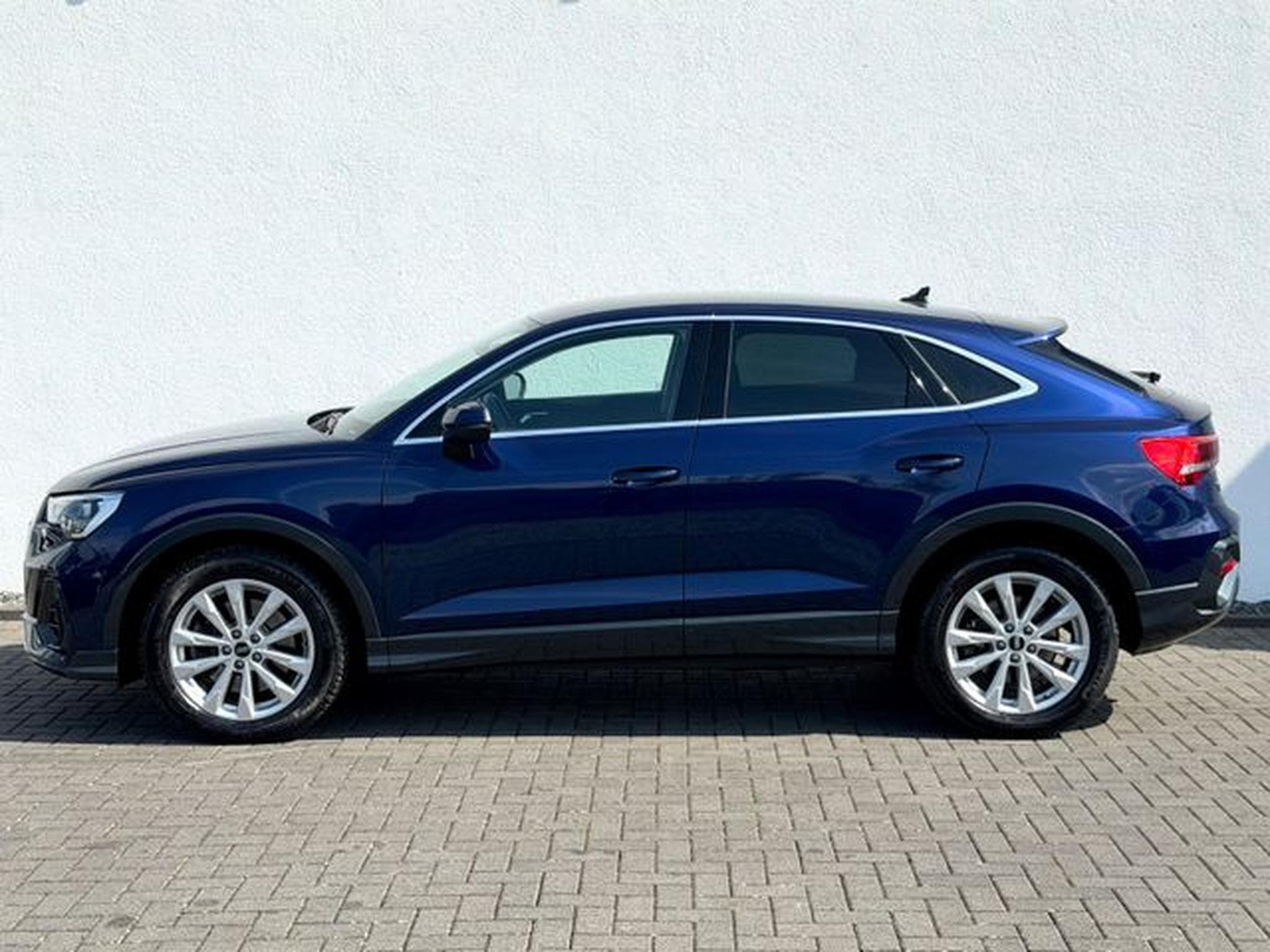 Audi Q3 Q3 Sportback 40 TFSI quattro /1.HAND/ (2023) - Foto 8