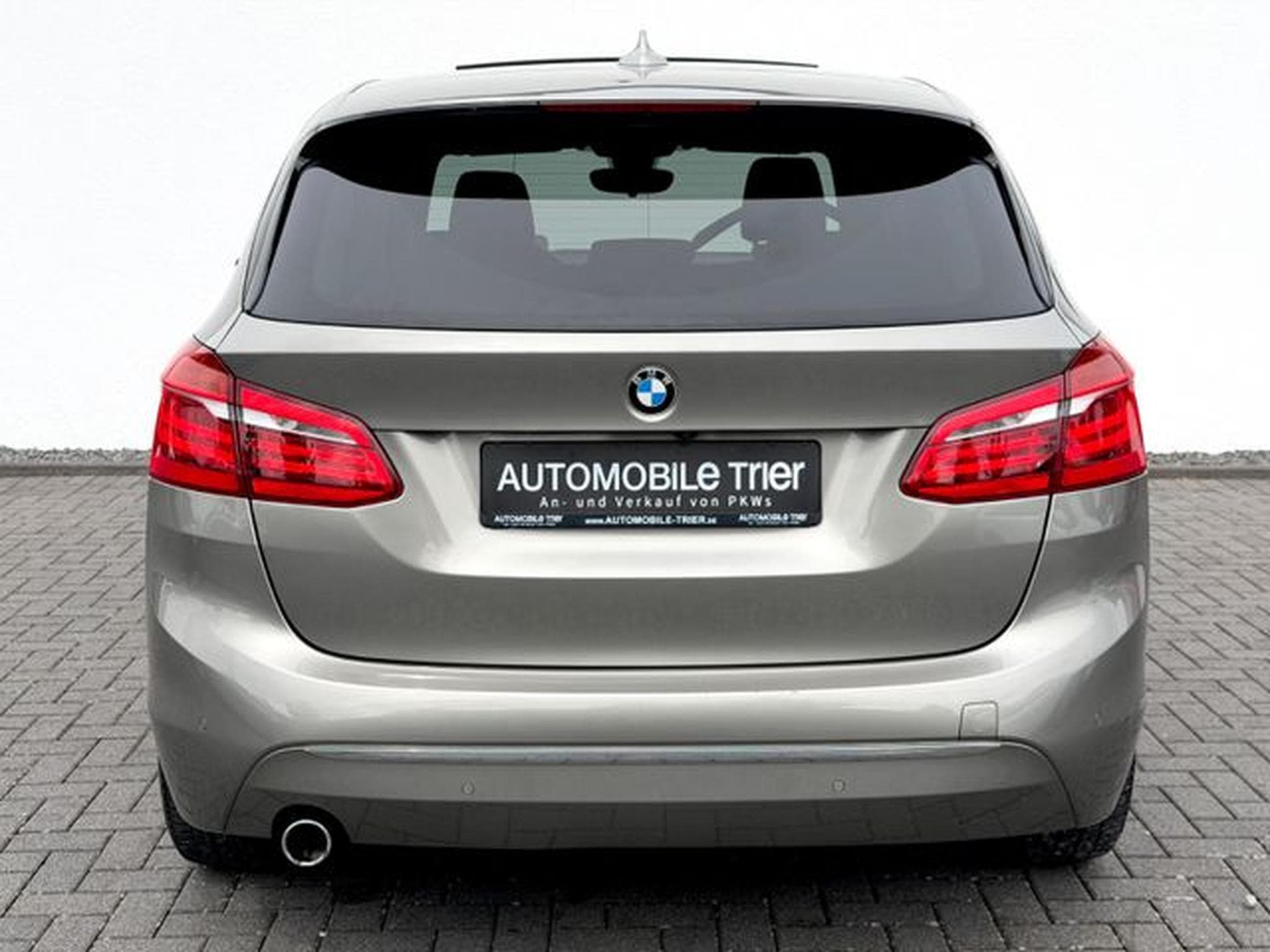 BMW 225 Active Tourer 225 xe Luxury Line /LED/PANO/HUD/ (2017) - Photo 6
