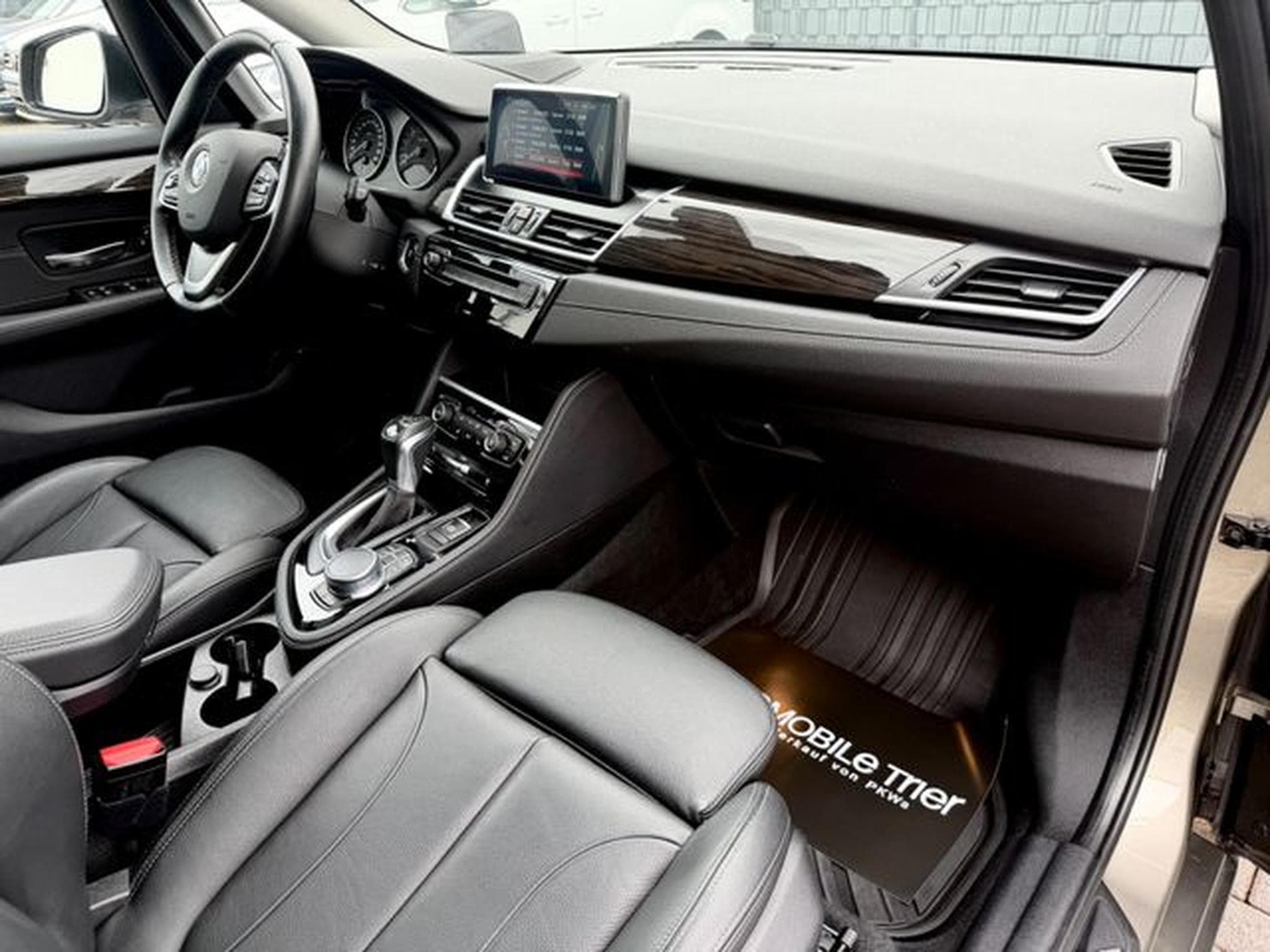 BMW 225 Active Tourer 225 xe Luxury Line /LED/PANO/HUD/ (2017) - Photo 23