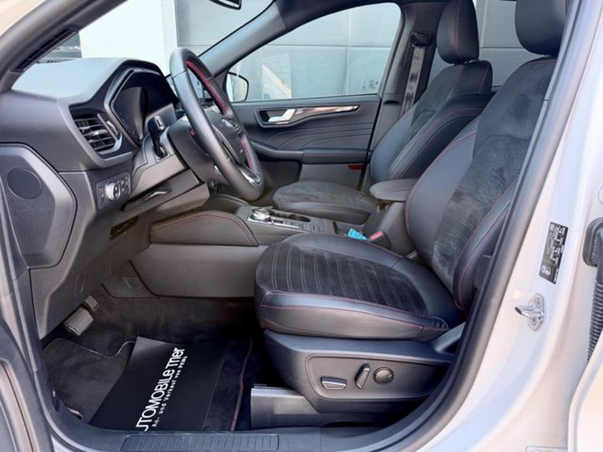 Ford Kuga Kuga 2.5 Hybrid 4x4 ST-Line X /LED/ACC/CAM/ (2022) - Photo 8