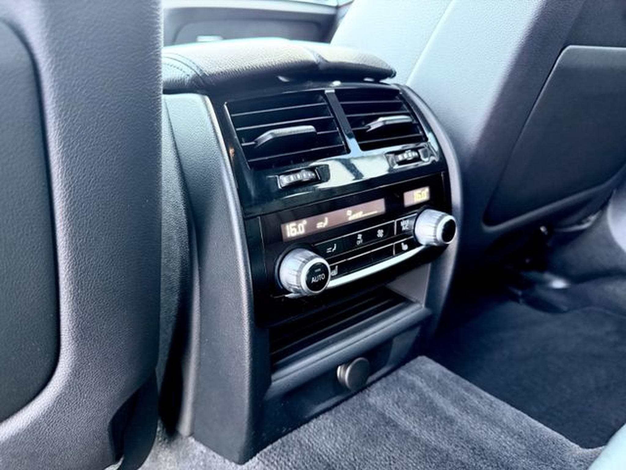 BMW 540 540i Touring xDrive M Sport Paket /LED/ACC/HUD/ (2018) - Photo 15