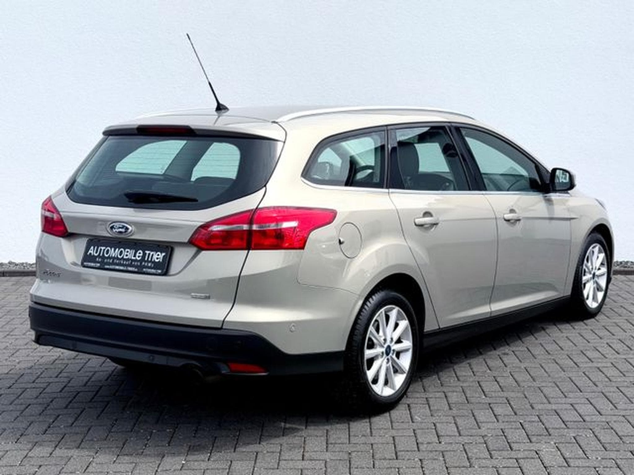 Ford Focus Focus Turnier Titanium 1.5 /NAVI/PDC/GARANTIE/ (2016) - Photo 5