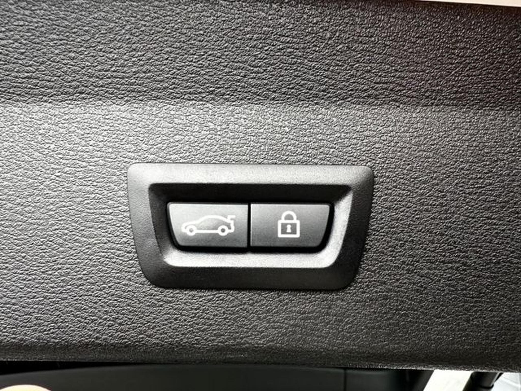 BMW X1 X1 xDrive 20i M Sport Paket/LED/HUD/CAM/GARANTIE (2017) - Photo 23