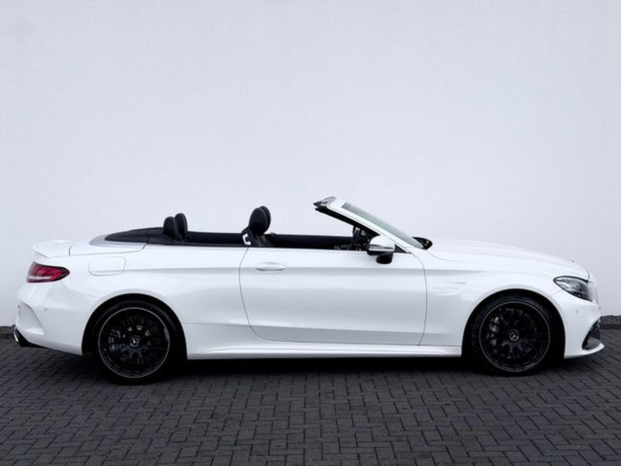 Mercedes C 63 AMG C 63 AMG Cabrio /LED/ACC/HUD/BURM/CAM/GARANTIE/ (2023) - Photo 4