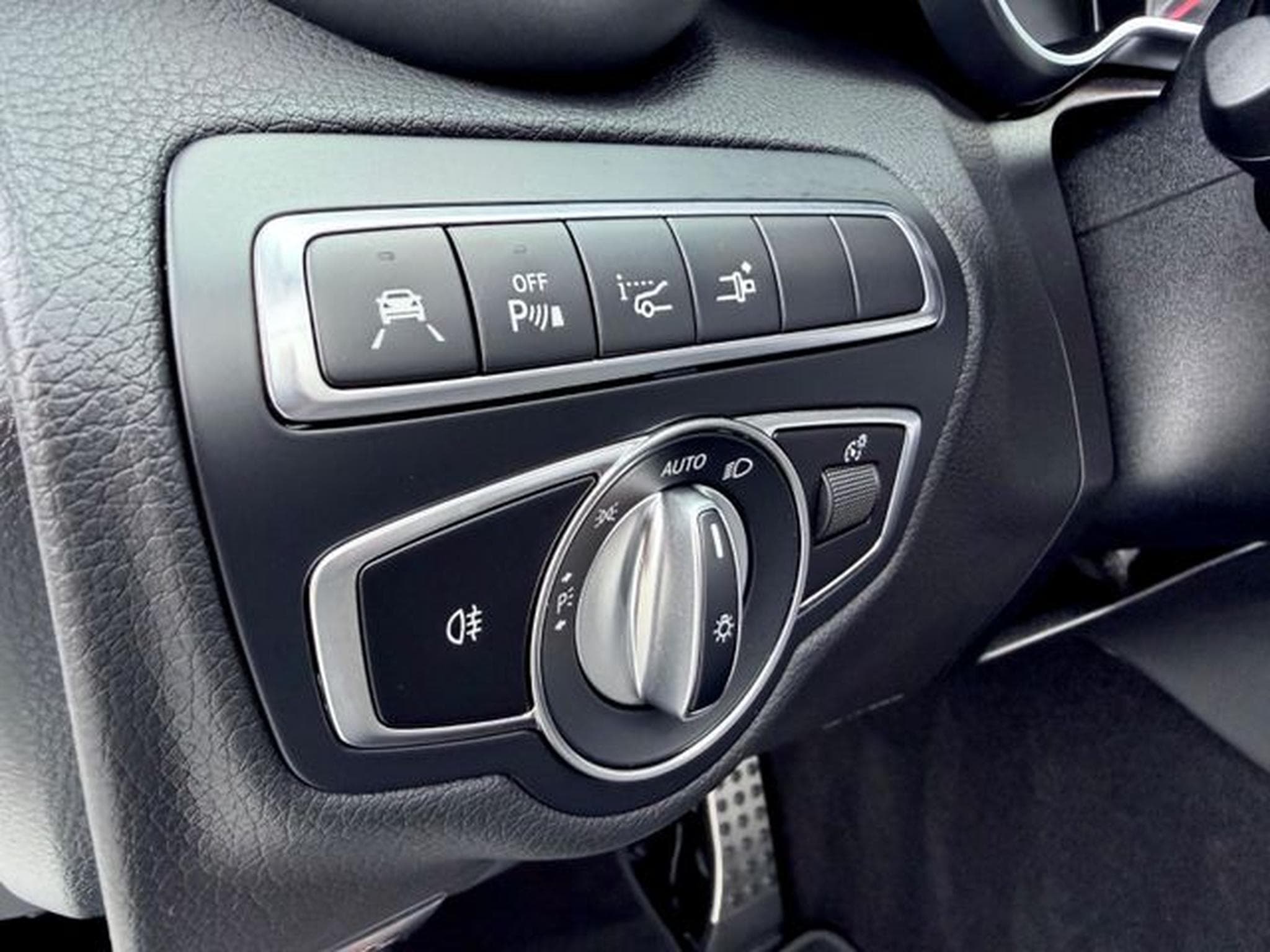 Mercedes C 63 AMG C 63 AMG Cabrio /LED/ACC/HUD/BURM/CAM/GARANTIE/ (2023) - Photo 15