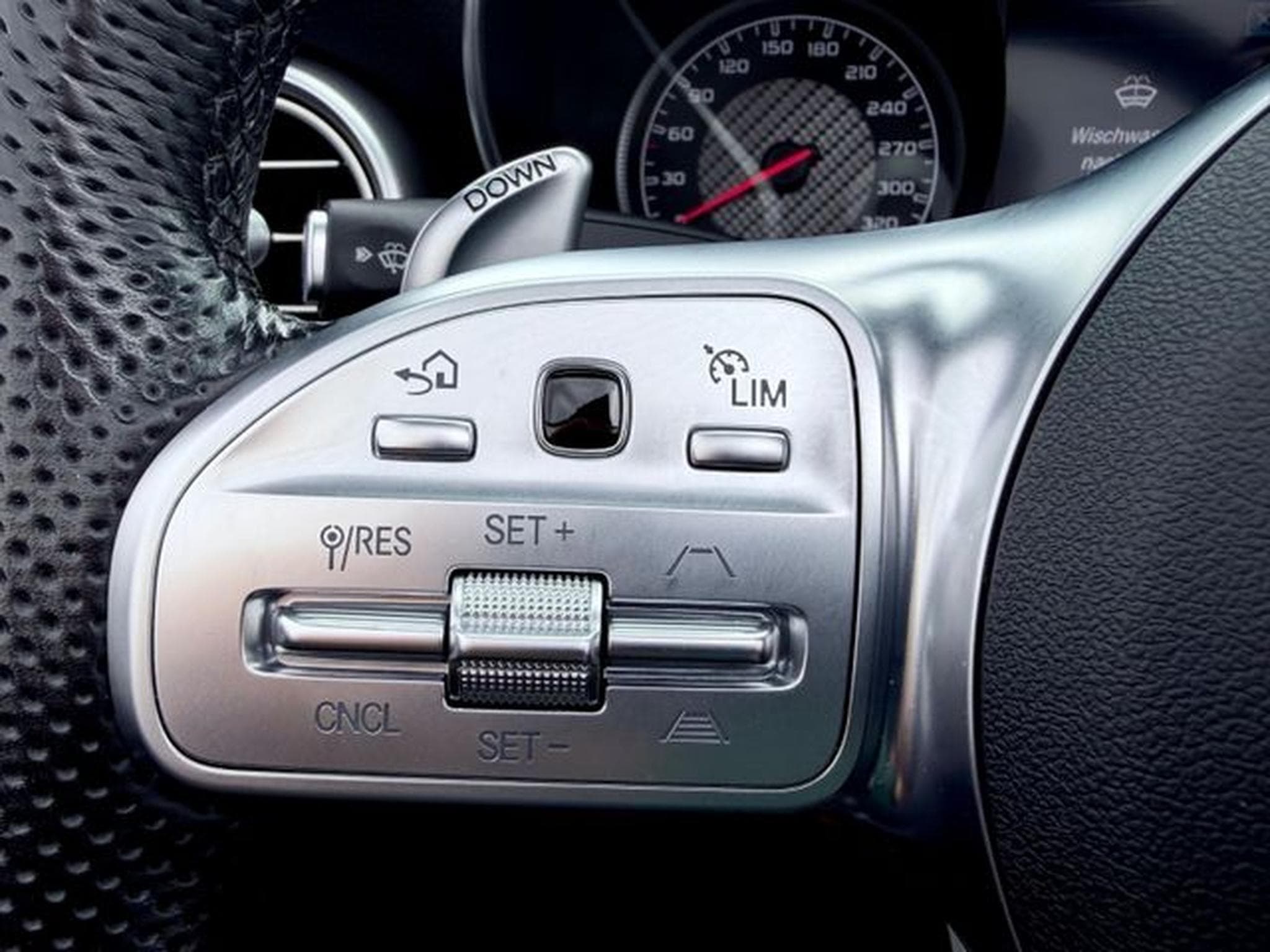 Mercedes C 63 AMG C 63 AMG Cabrio /LED/ACC/HUD/BURM/CAM/GARANTIE/ (2023) - Photo 17