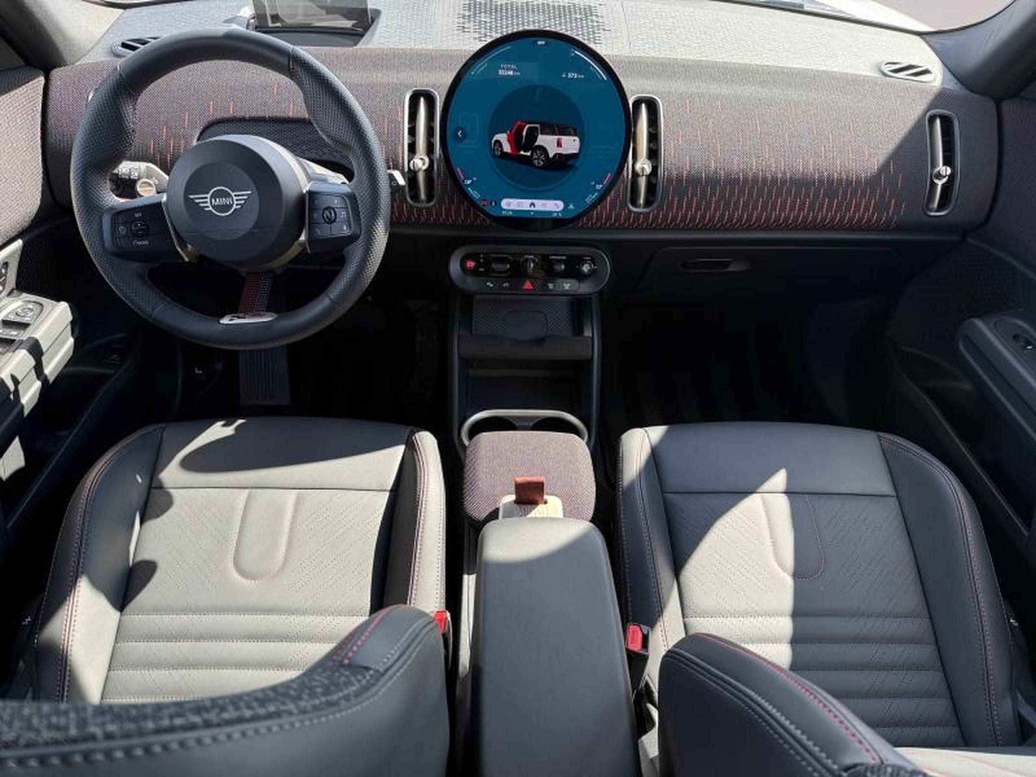 MINI Countryman Countryman E John Cooper Work Trim (2024) - Photo 9