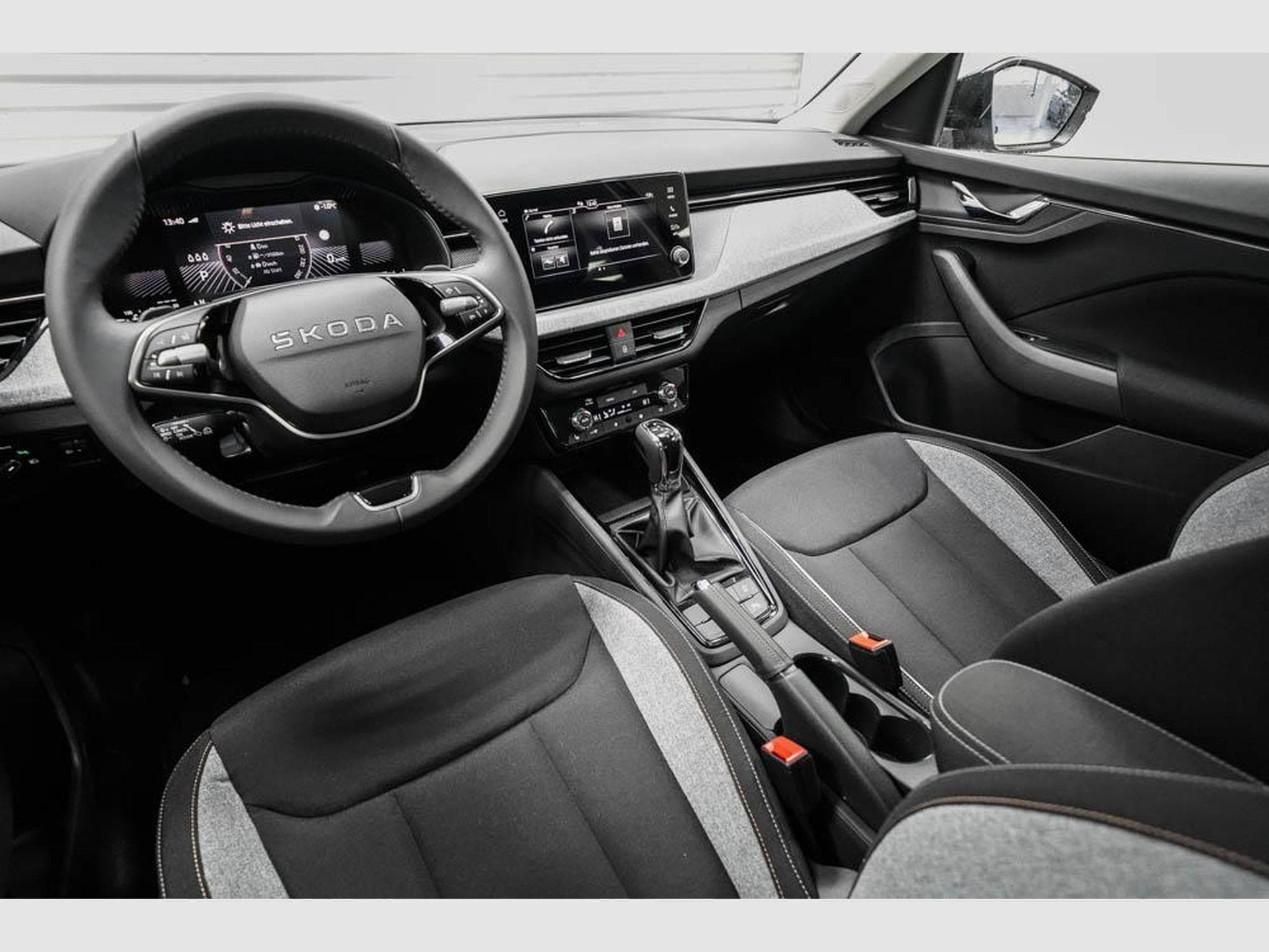 Skoda Kamiq 1,0 TSI DSG (2026) - Photo 6