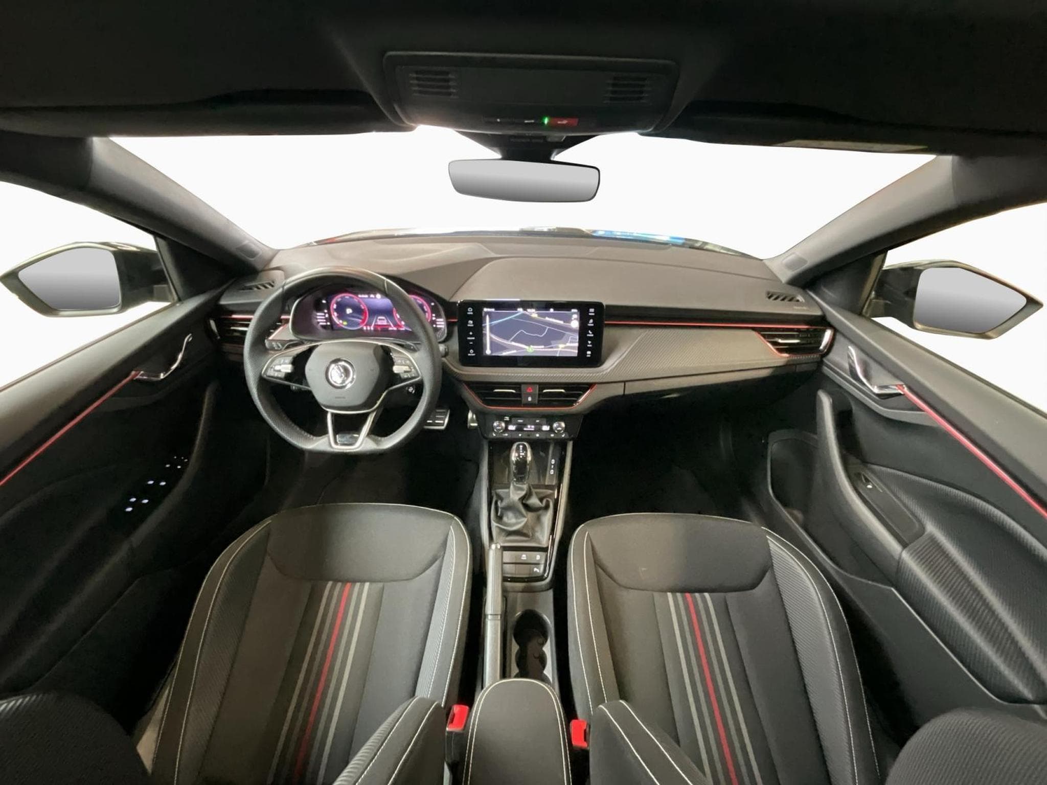 Skoda Scala Monte-Carlo+DSG+Park&Go+Pano+Navi (2025) - Photo 2