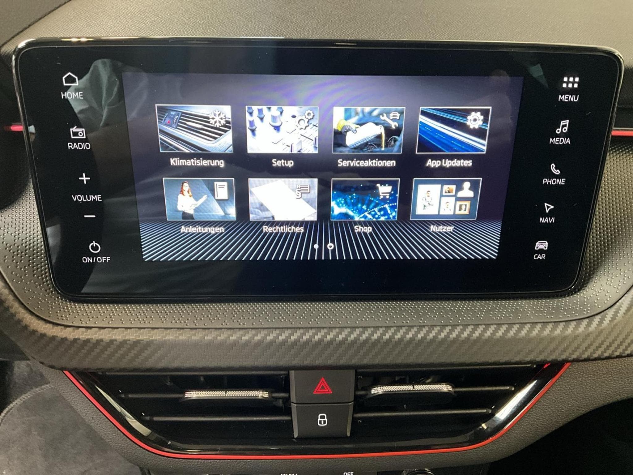 Skoda Scala Monte-Carlo+DSG+Park&Go+Pano+Navi (2025) - Photo 20