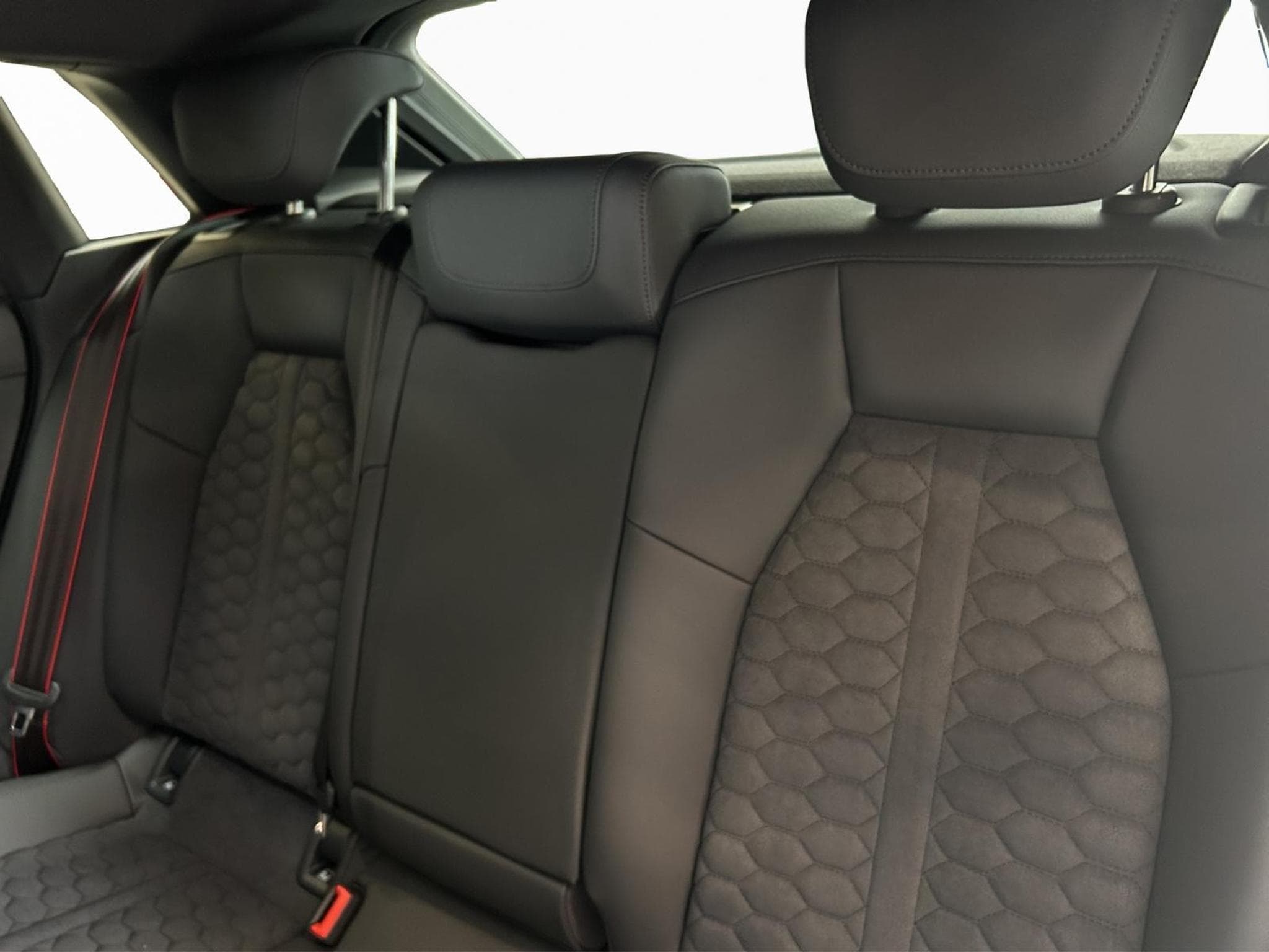 Audi RS3 TFSI Sportback quattro S tronic (2026) - Photo 16