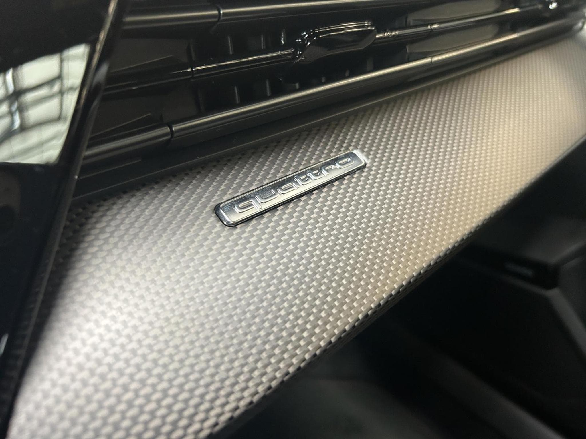 Audi RS3 TFSI Sportback quattro S tronic (2026) - Photo 23