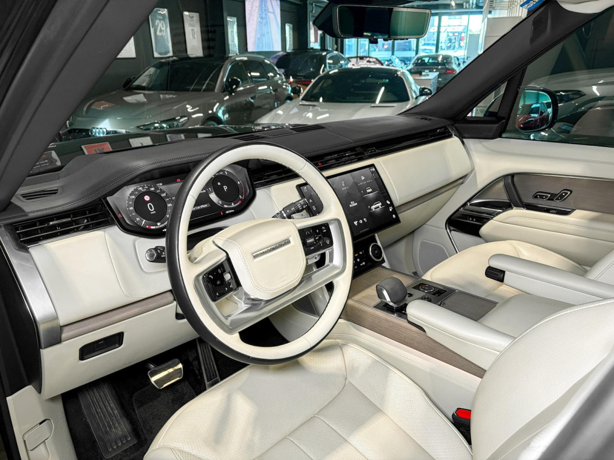 Land-Rover Range Rover Range Rover First Edition L460 D350/23'/360°/PANORAMA/VOLL (2023) - Photo 12