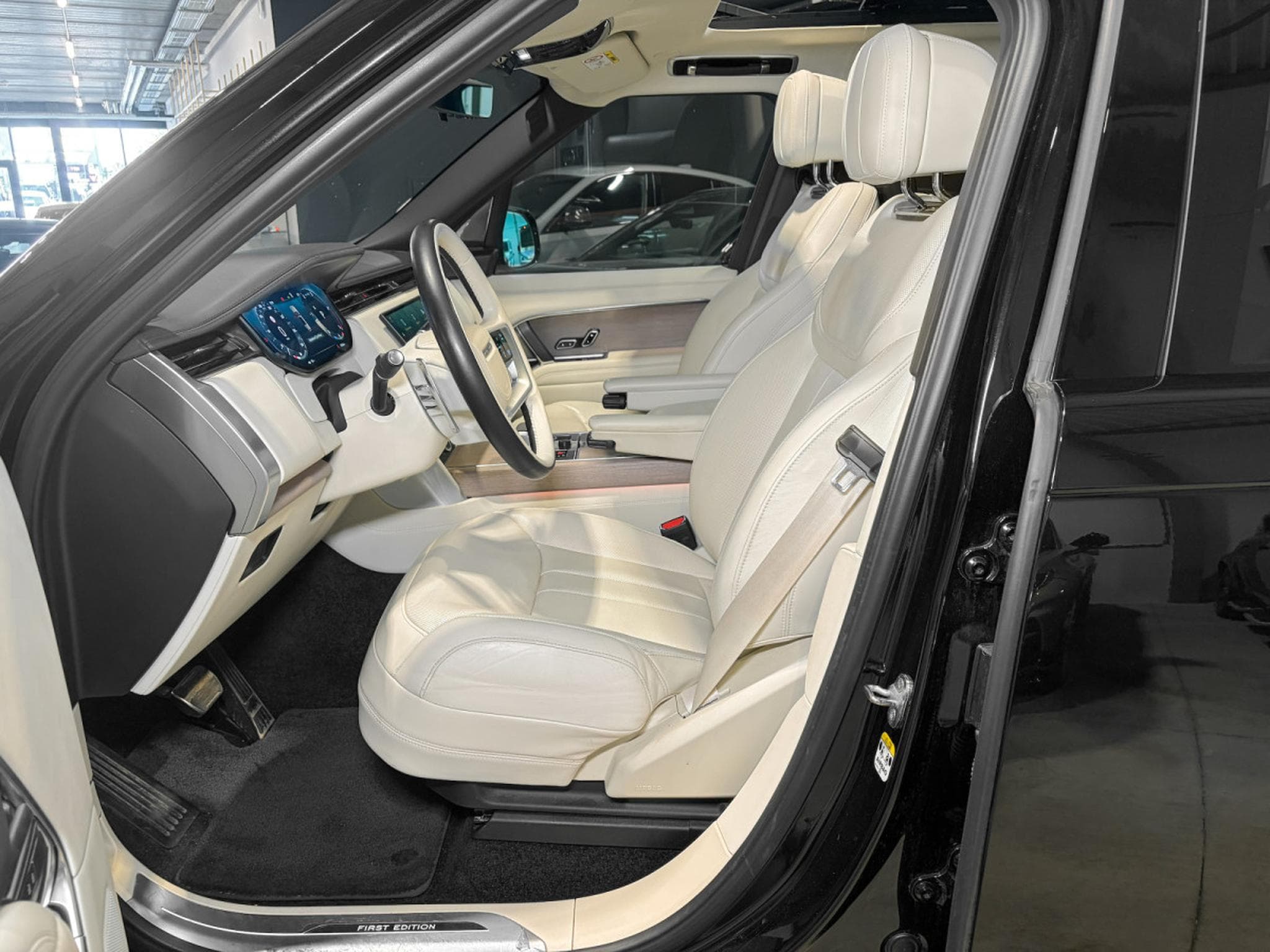 Land-Rover Range Rover Range Rover First Edition L460 D350/23'/360°/PANORAMA/VOLL (2023) - Photo 9