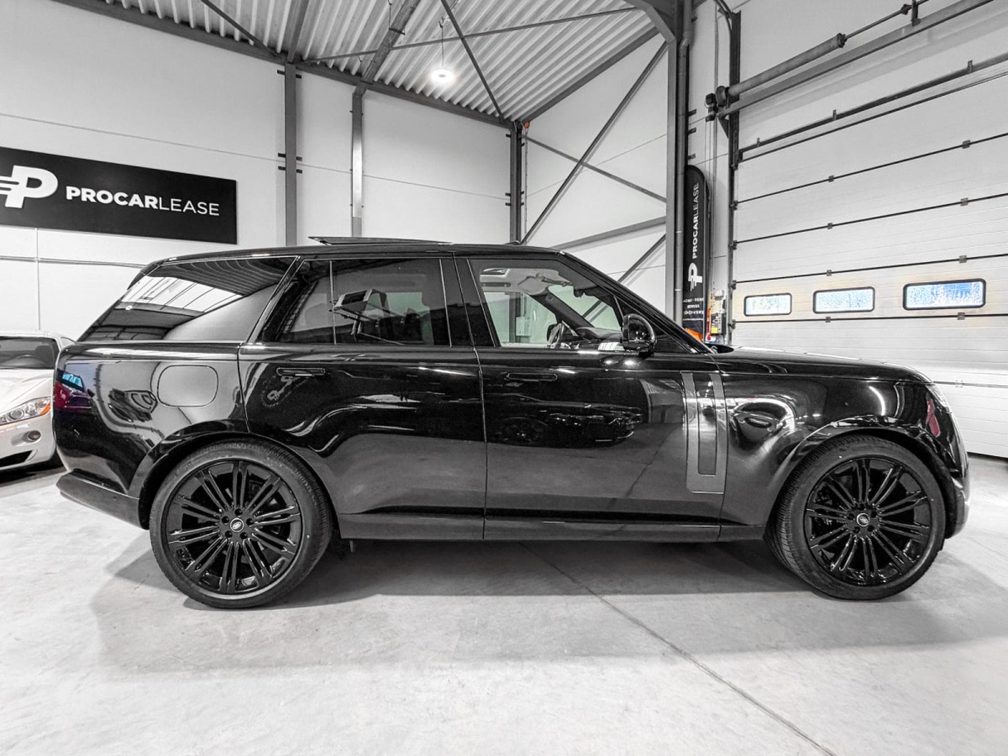 Land-Rover Range Rover Range Rover First Edition L460 D350/23'/360°/PANORAMA/VOLL (2023) - Photo 16