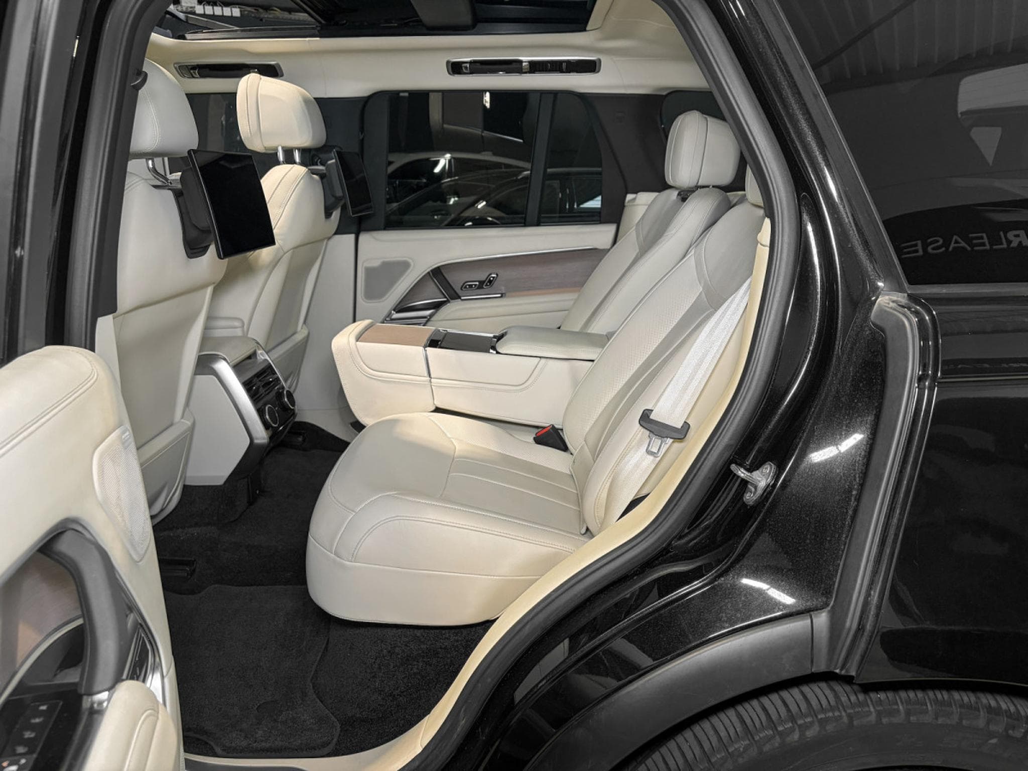 Land-Rover Range Rover Range Rover First Edition L460 D350/23'/360°/PANORAMA/VOLL (2023) - Photo 21