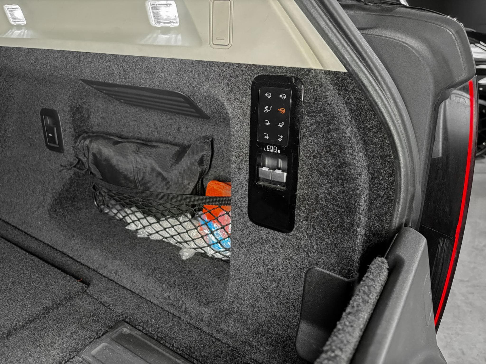 Land-Rover Range Rover Range Rover First Edition L460 D350/23'/360°/PANORAMA/VOLL (2023) - Photo 23