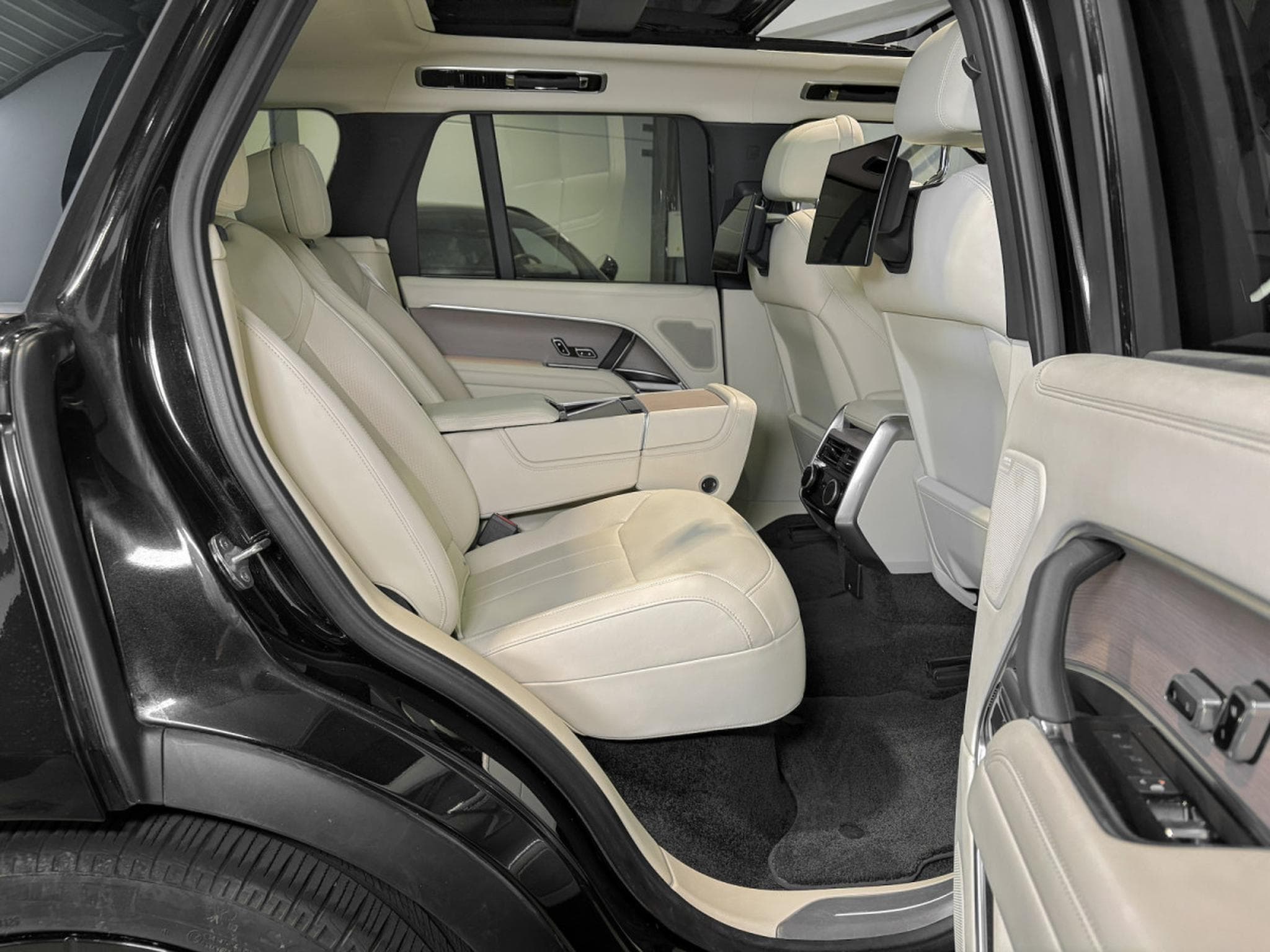 Land-Rover Range Rover Range Rover First Edition L460 D350/23'/360°/PANORAMA/VOLL (2023) - Photo 24