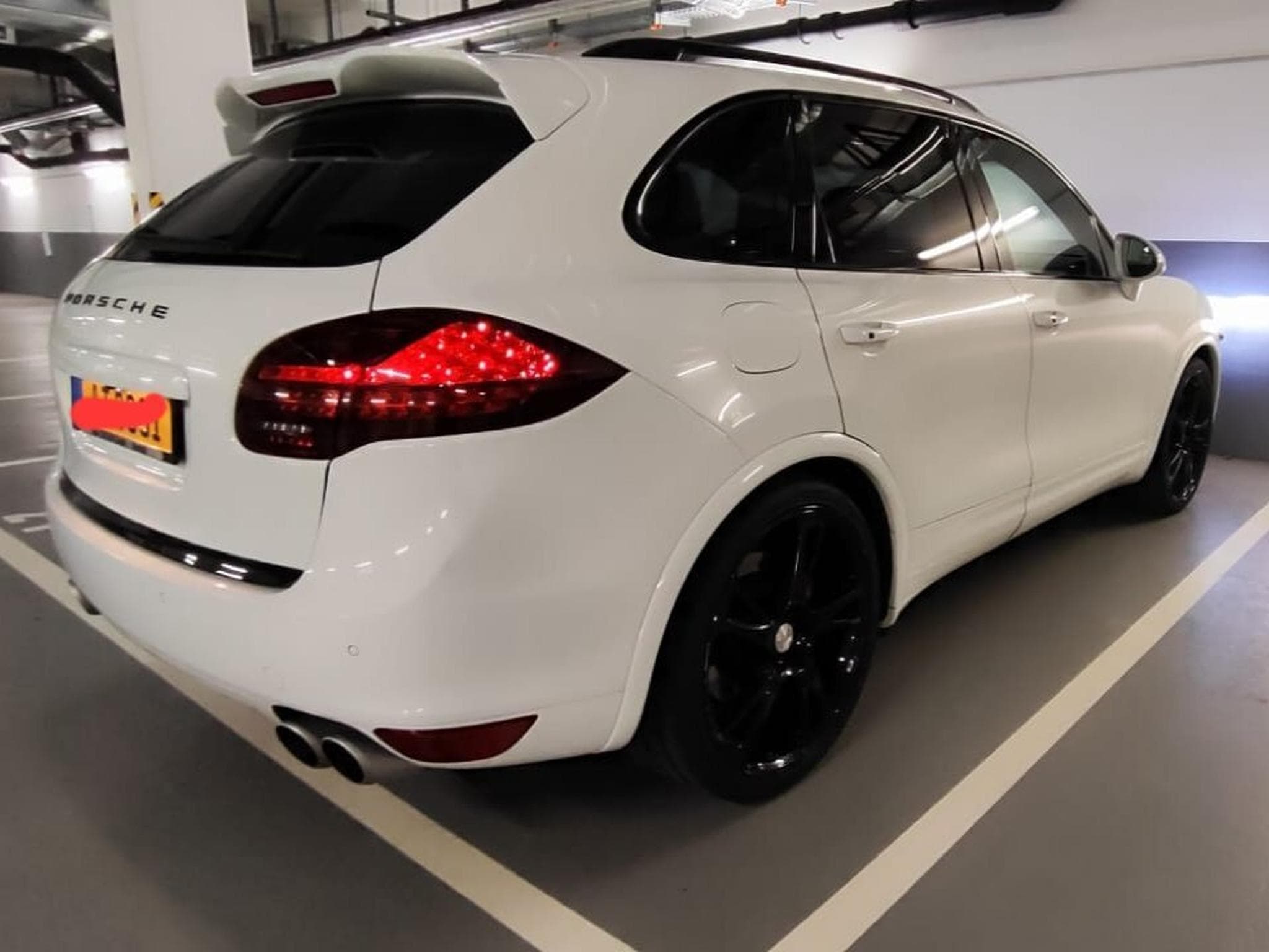 Porsche Cayenne Turbo (2013) - Photo 5