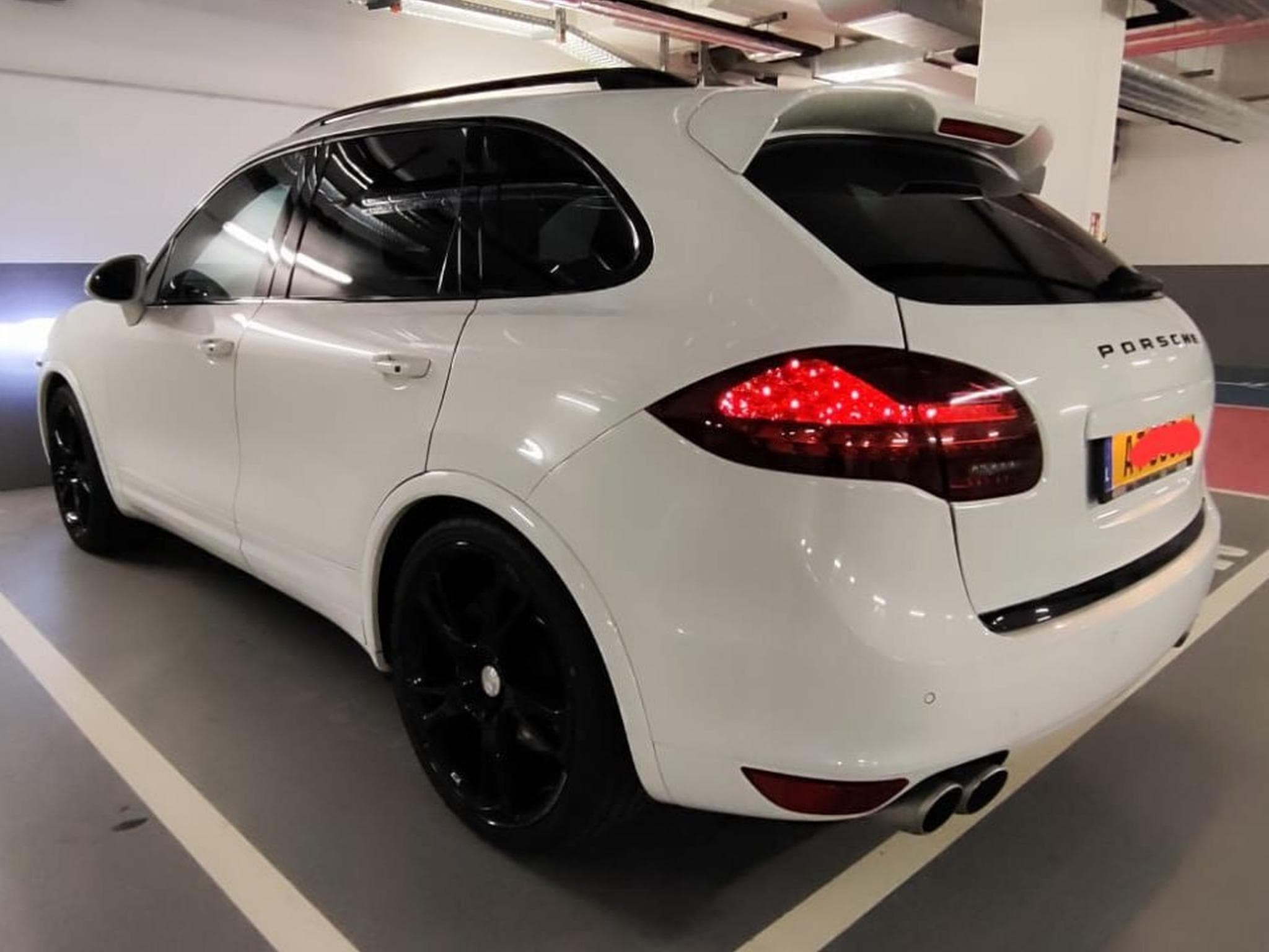 Porsche Cayenne Turbo (2013) - Photo 6