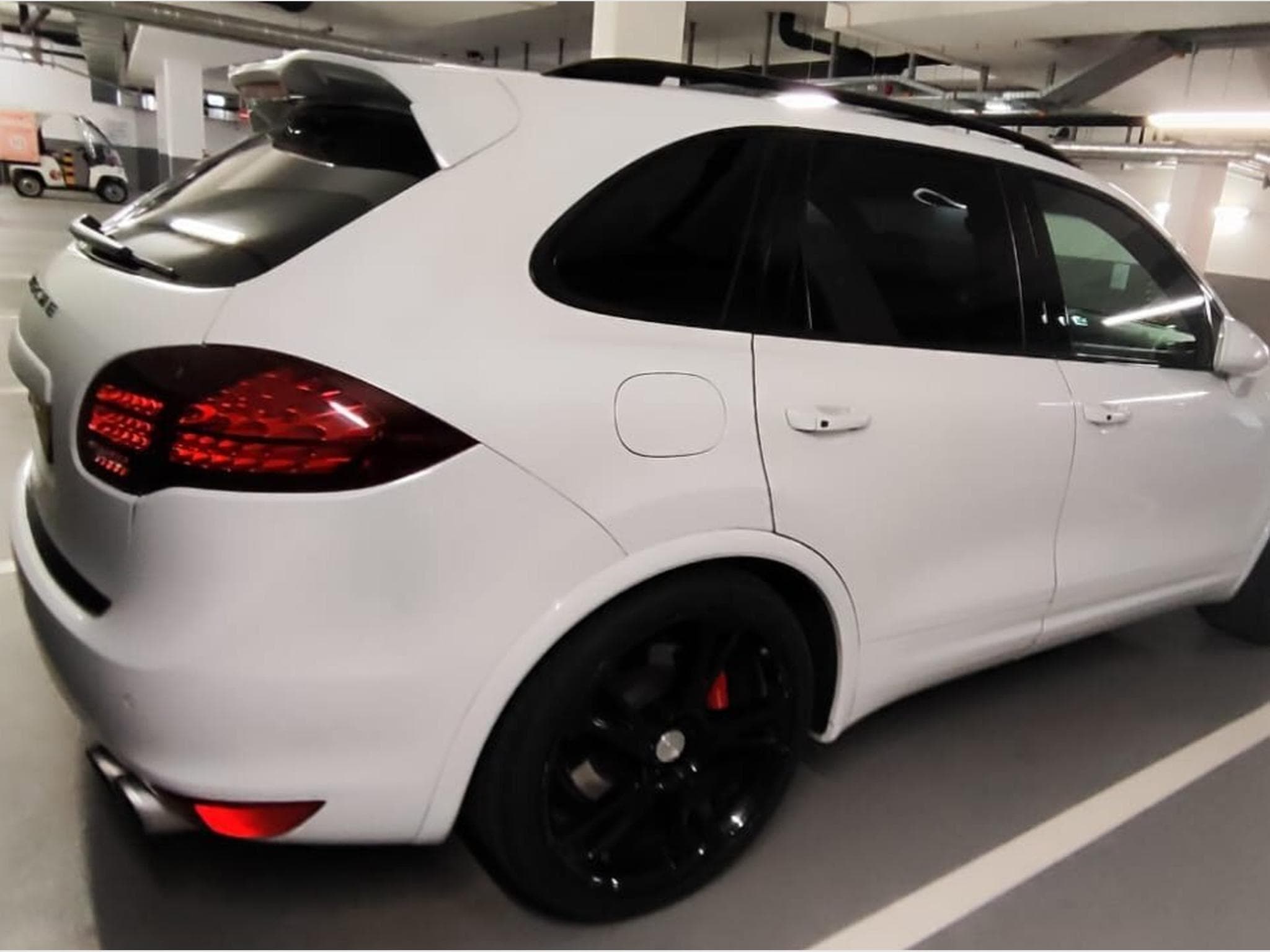 Porsche Cayenne Turbo (2013) - Photo 7
