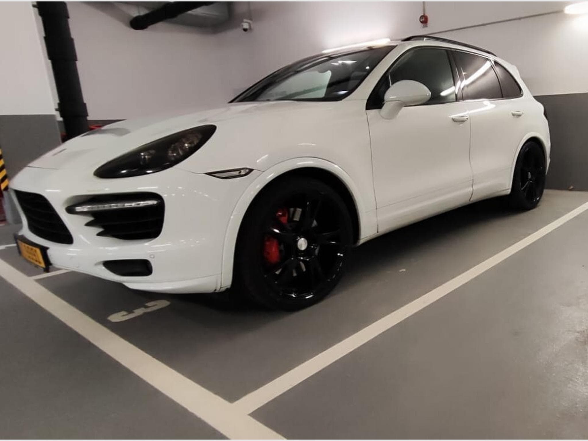 Porsche Cayenne Turbo (2013) - Photo 8