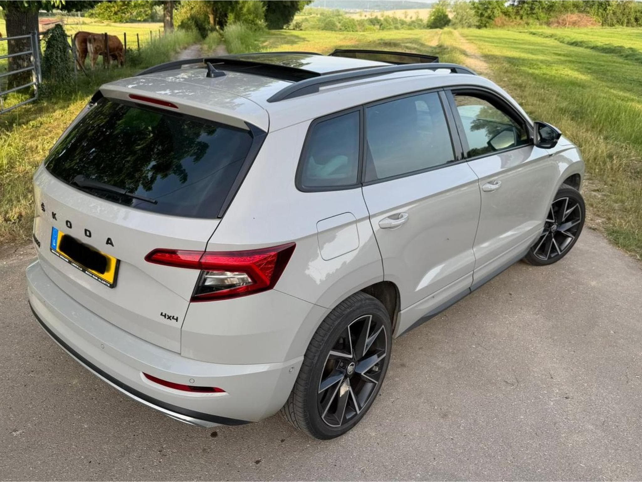 Skoda Karoq Sport Line (2022) - Photo 2