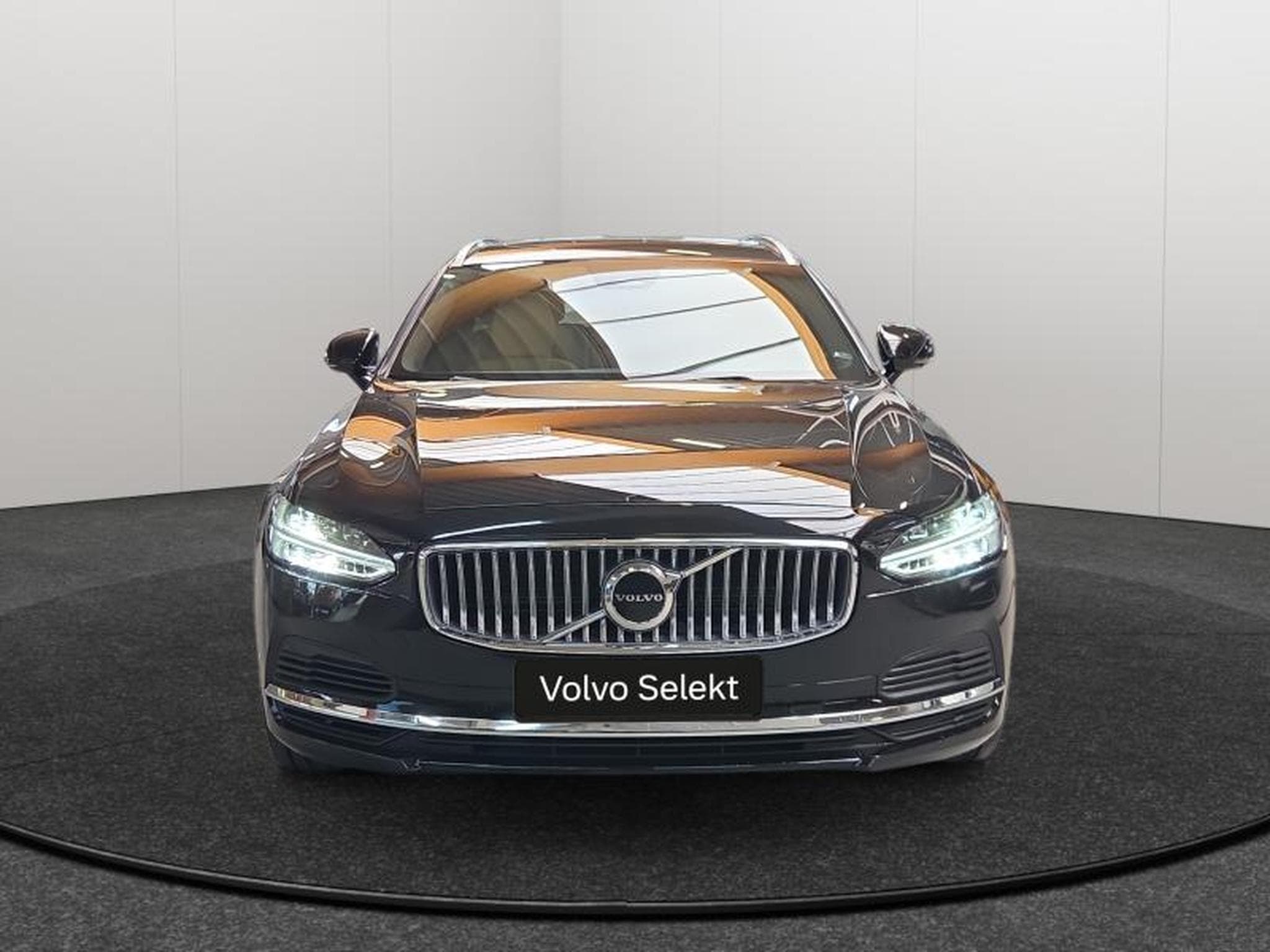 Volvo V90 T8 Inscription / Hybride (2024) - Photo 8