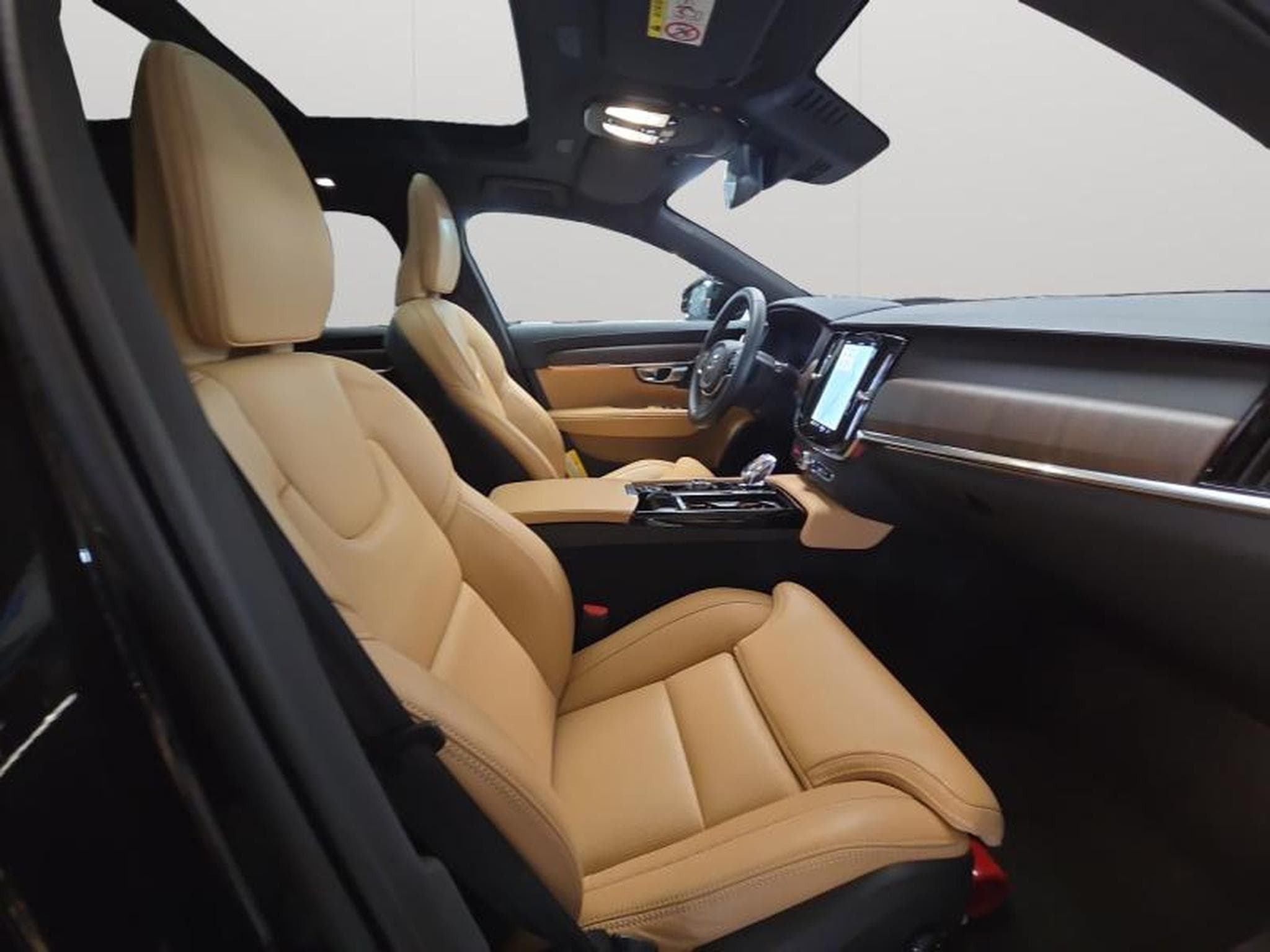 Volvo V90 T8 Inscription / Hybride (2024) - Photo 15