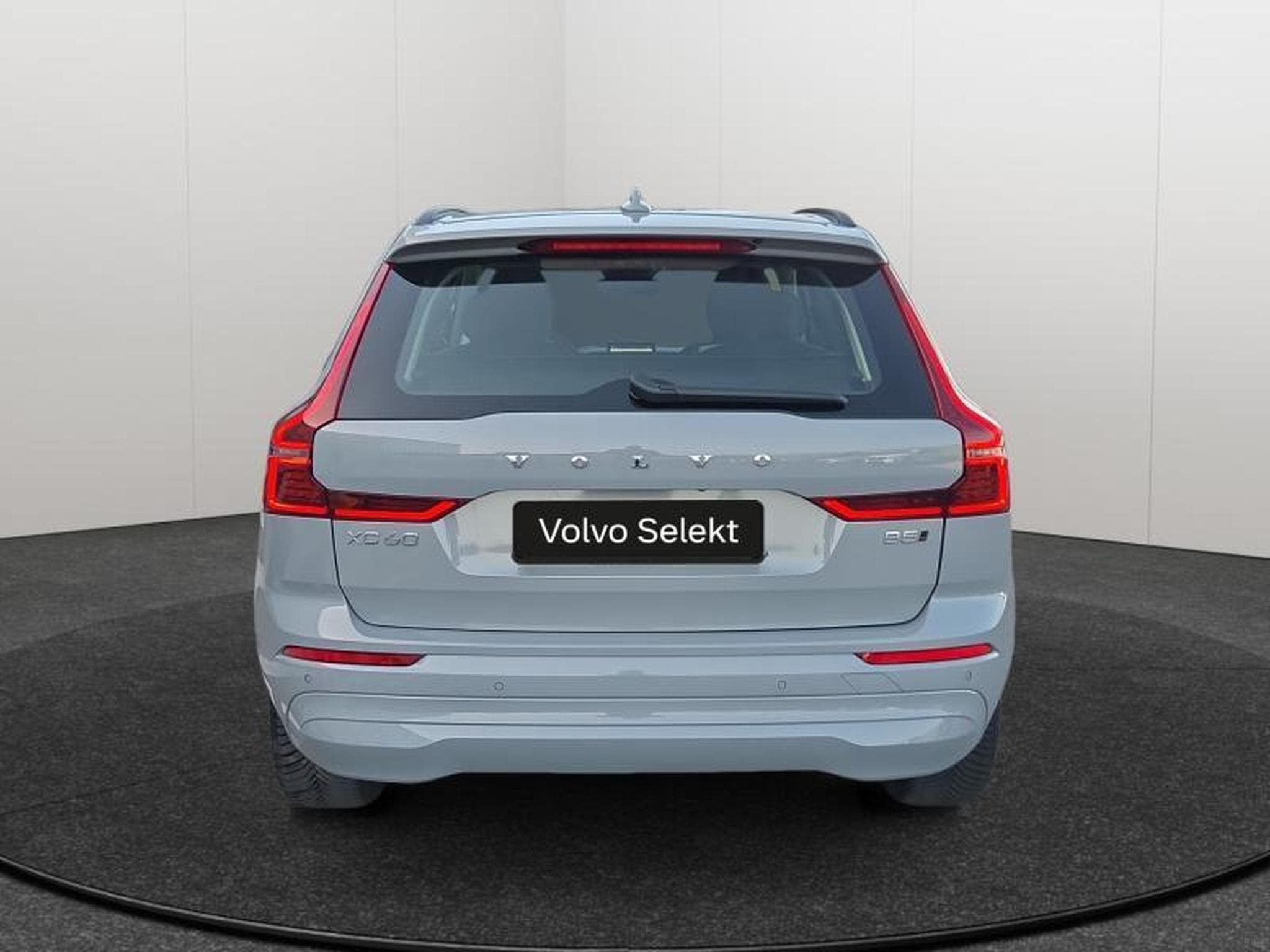 Volvo XC60 Facelift B5 Core / Essence (2025) - Photo 6