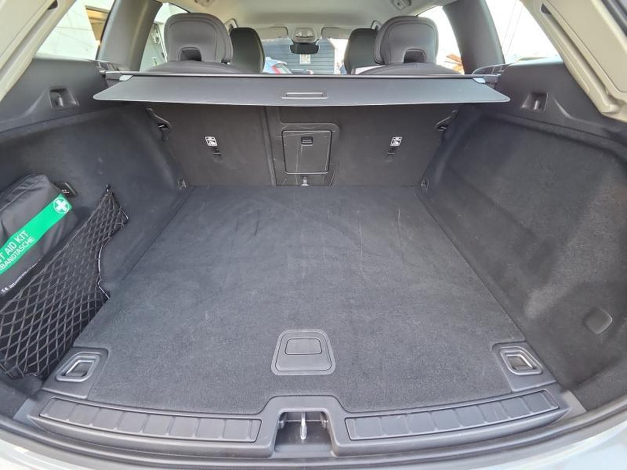 Volvo XC60 Facelift B5 Core / Essence (2025) - Photo 19