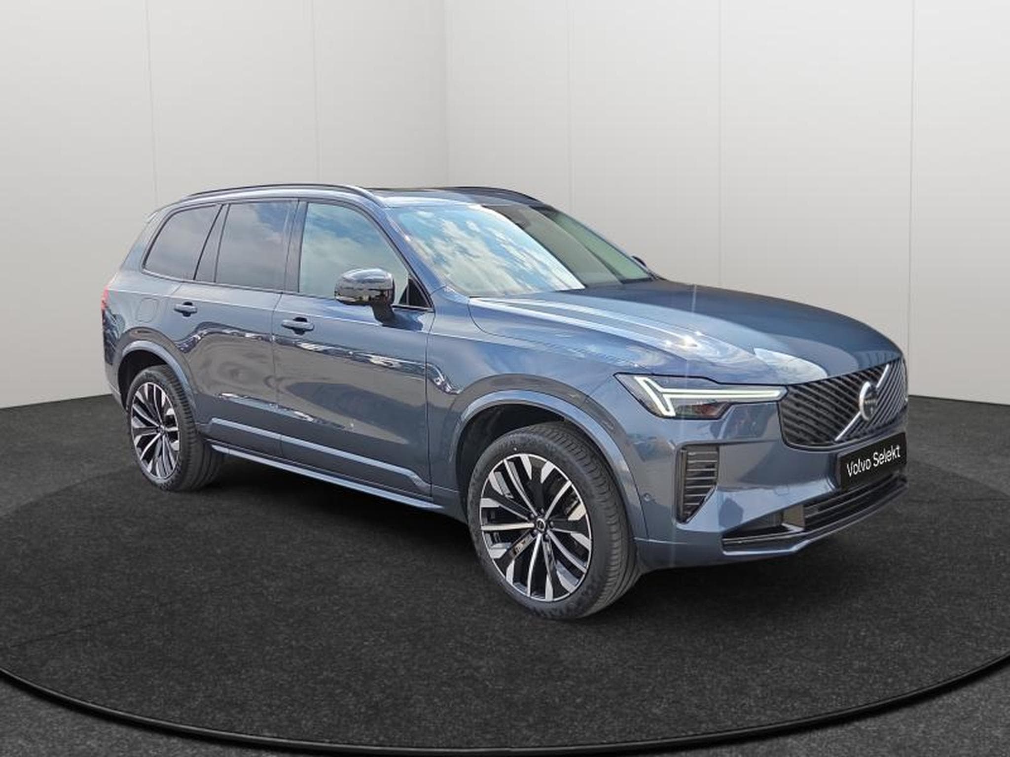 Volvo XC90 T8 Plus Dark Auto / Essence (2025) - Photo 8