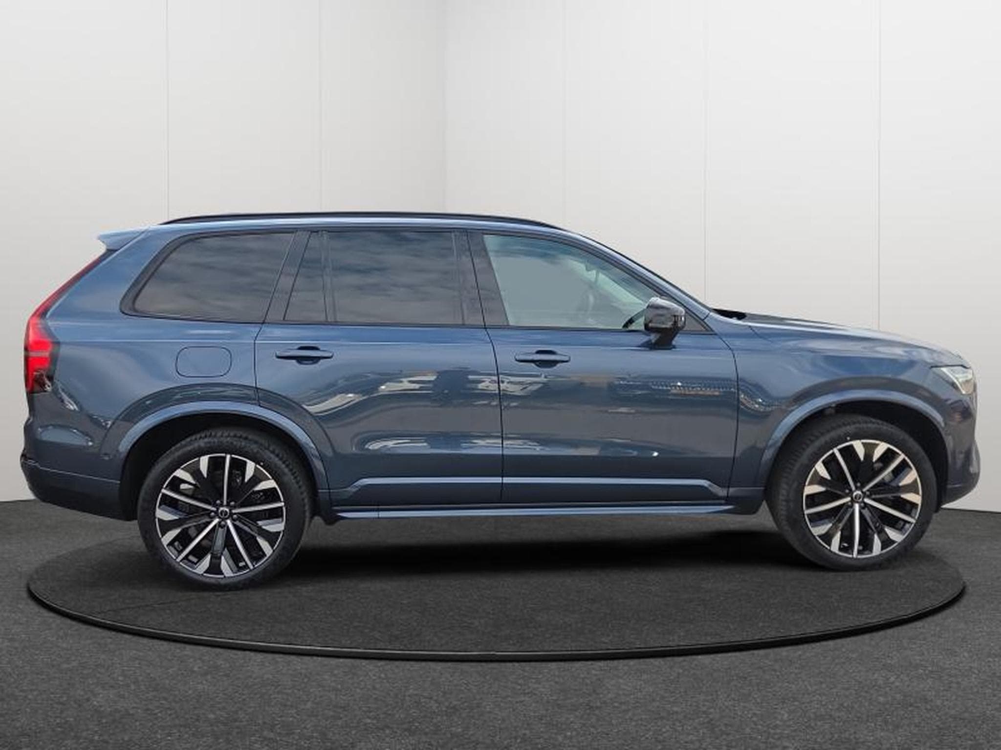 Volvo XC90 T8 Plus Dark Auto / Essence (2025) - Photo 7