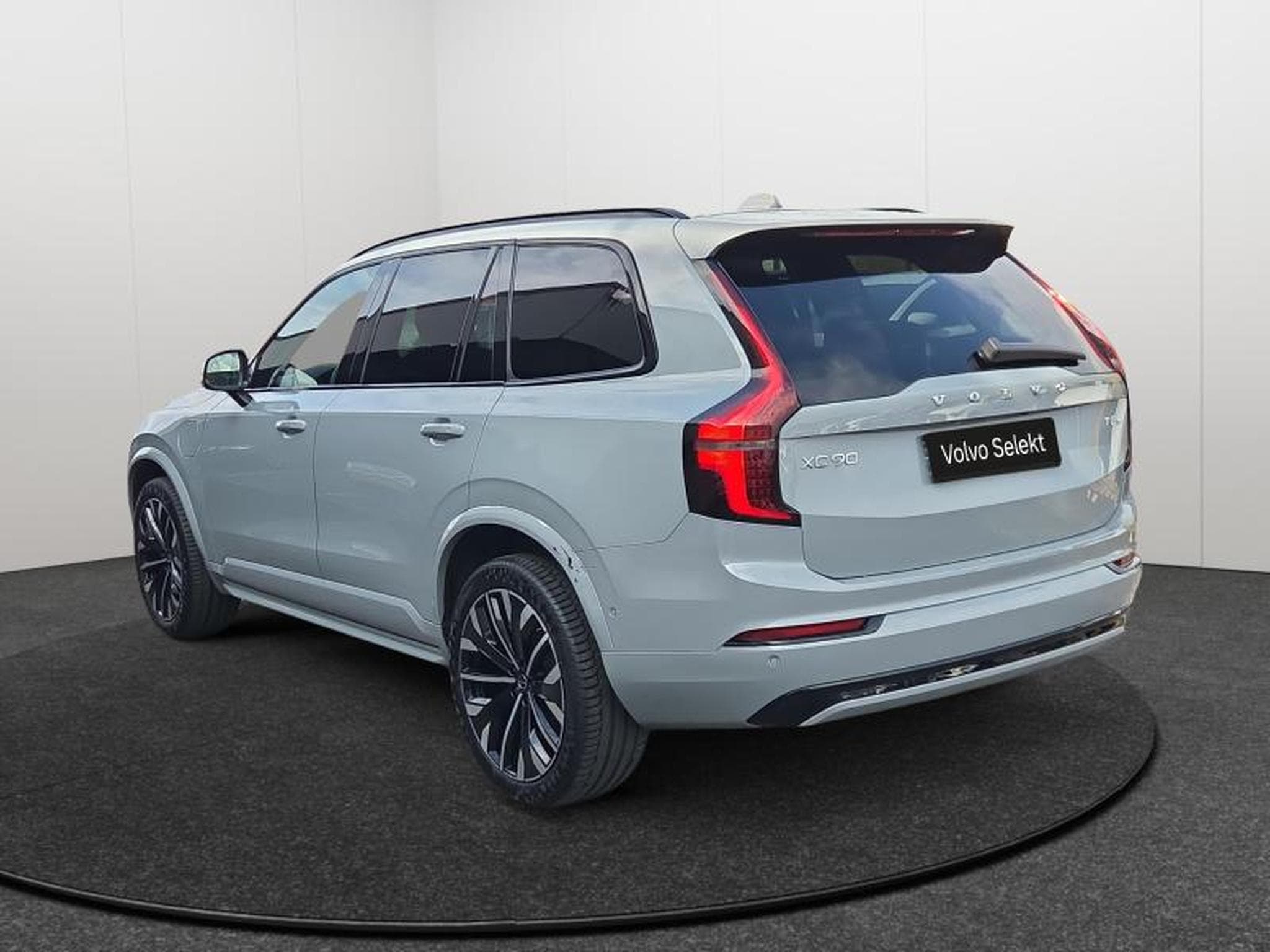 Volvo XC90 T8 Plus Dark Auto 2026 / Essence (2025) - Photo 3