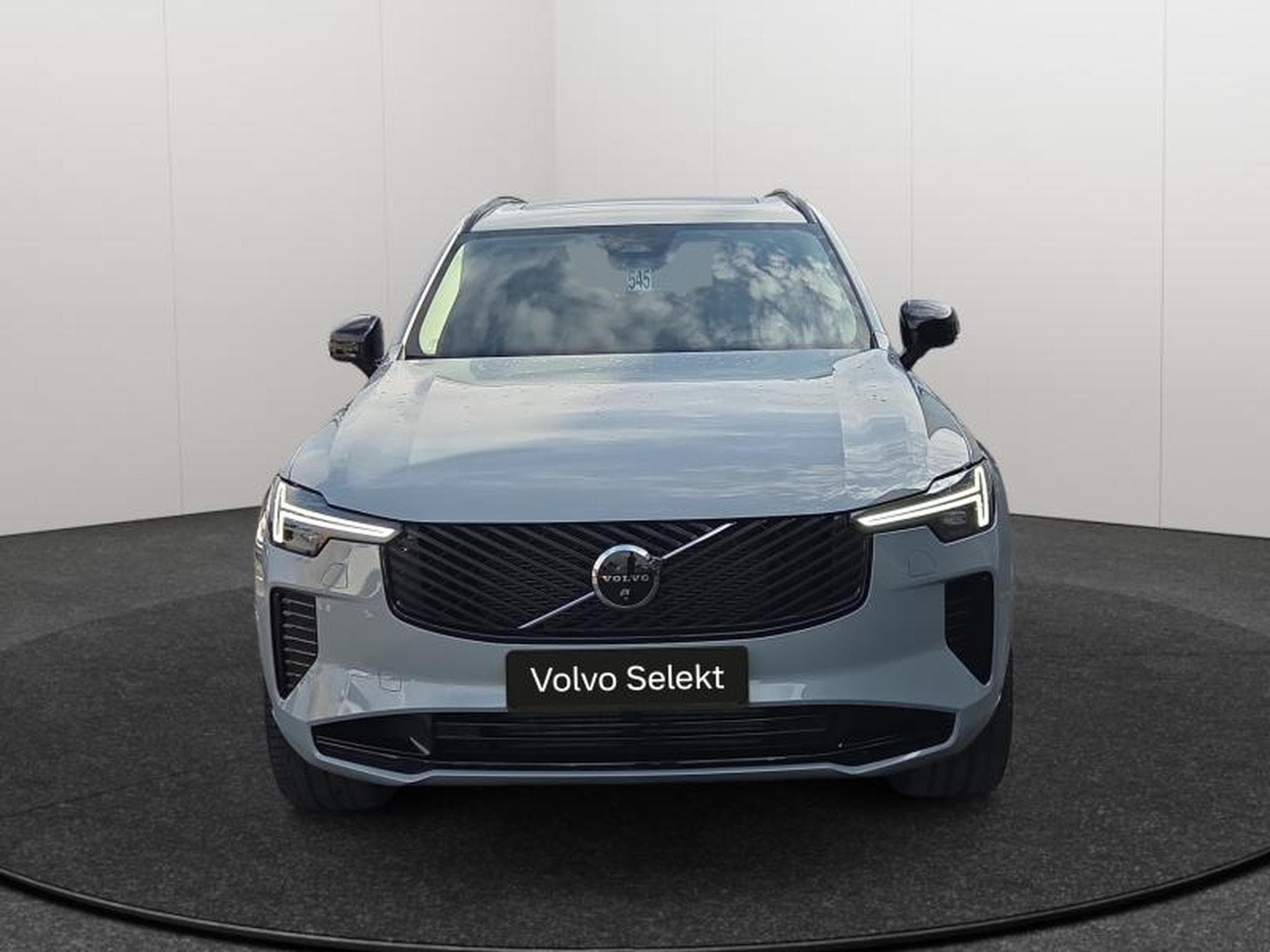 Volvo XC90 T8 Plus Dark Auto 2026 / Essence (2025) - Photo 8