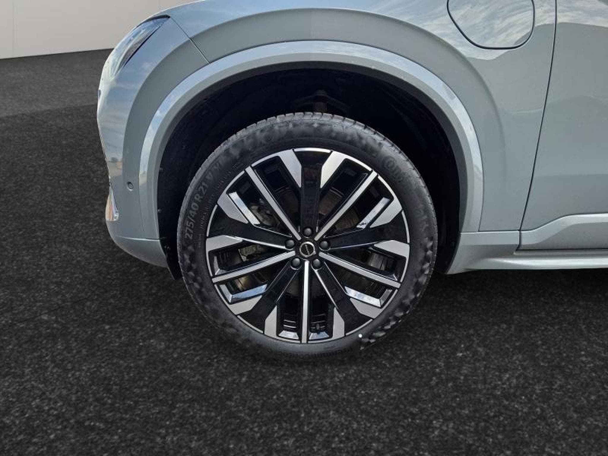 Volvo XC90 T8 Plus Dark Auto 2026 / Essence (2025) - Photo 14