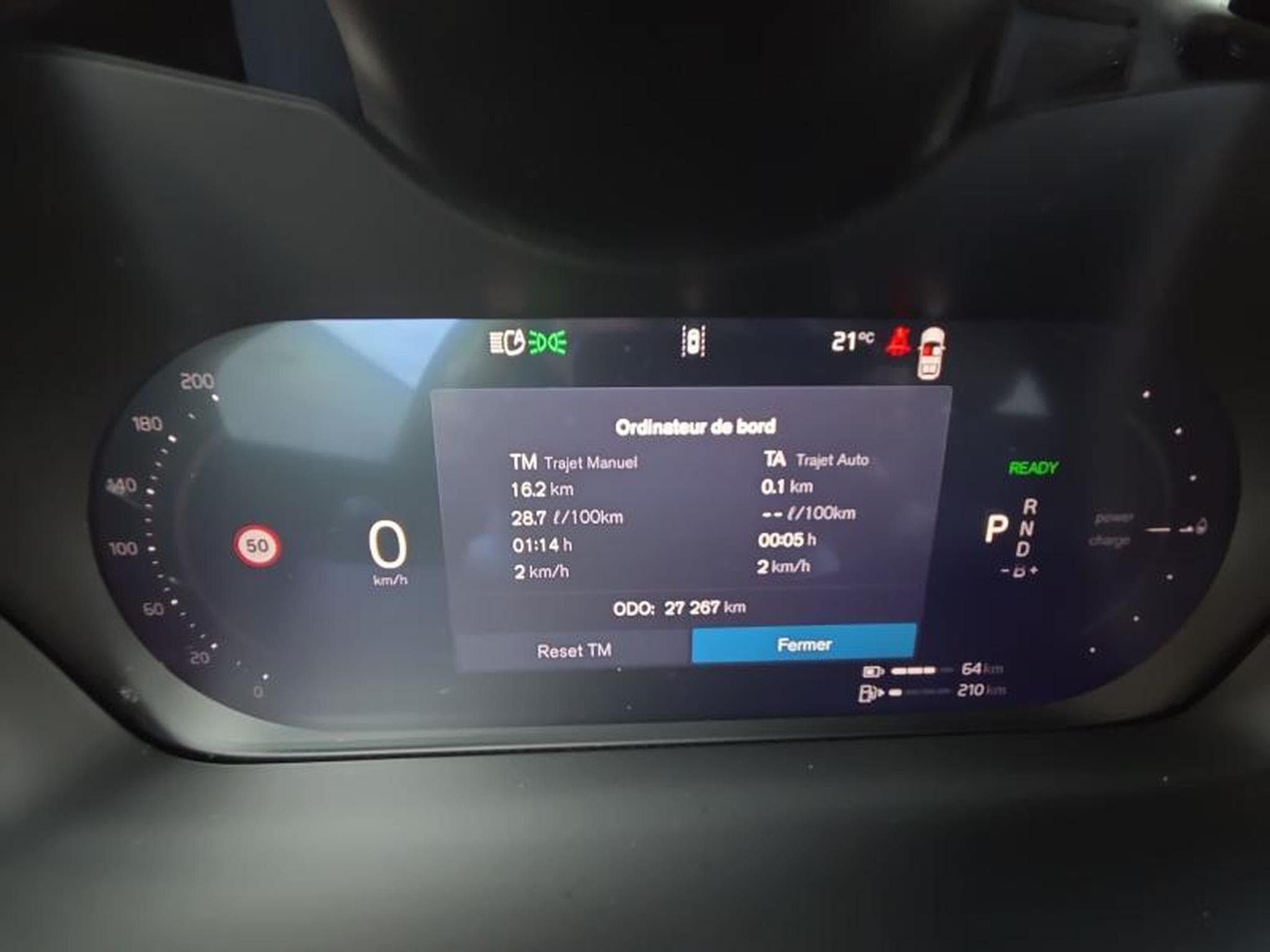 Volvo XC90 T8 Plus Dark Auto 2026 / Essence (2025) - Photo 18